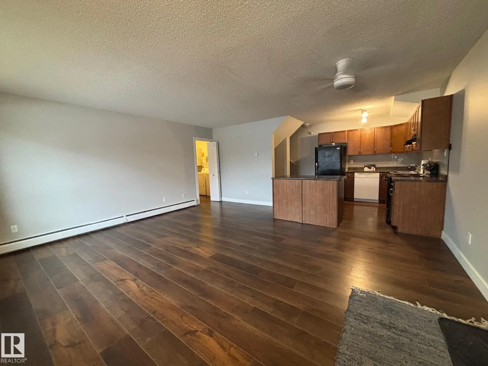 #40 13590 38 ST NW - Image 3