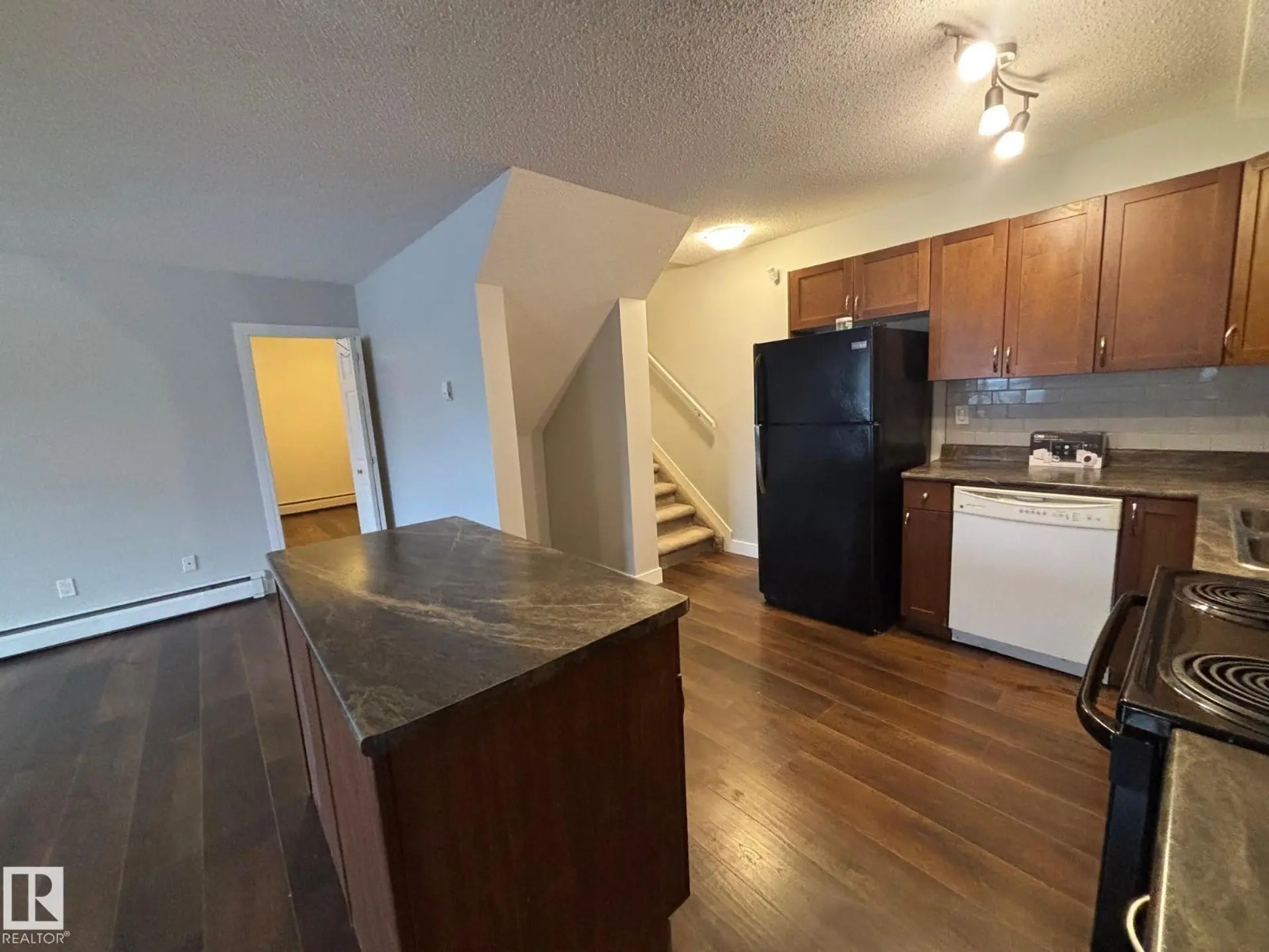 #40 13590 38 ST NW - Image 8