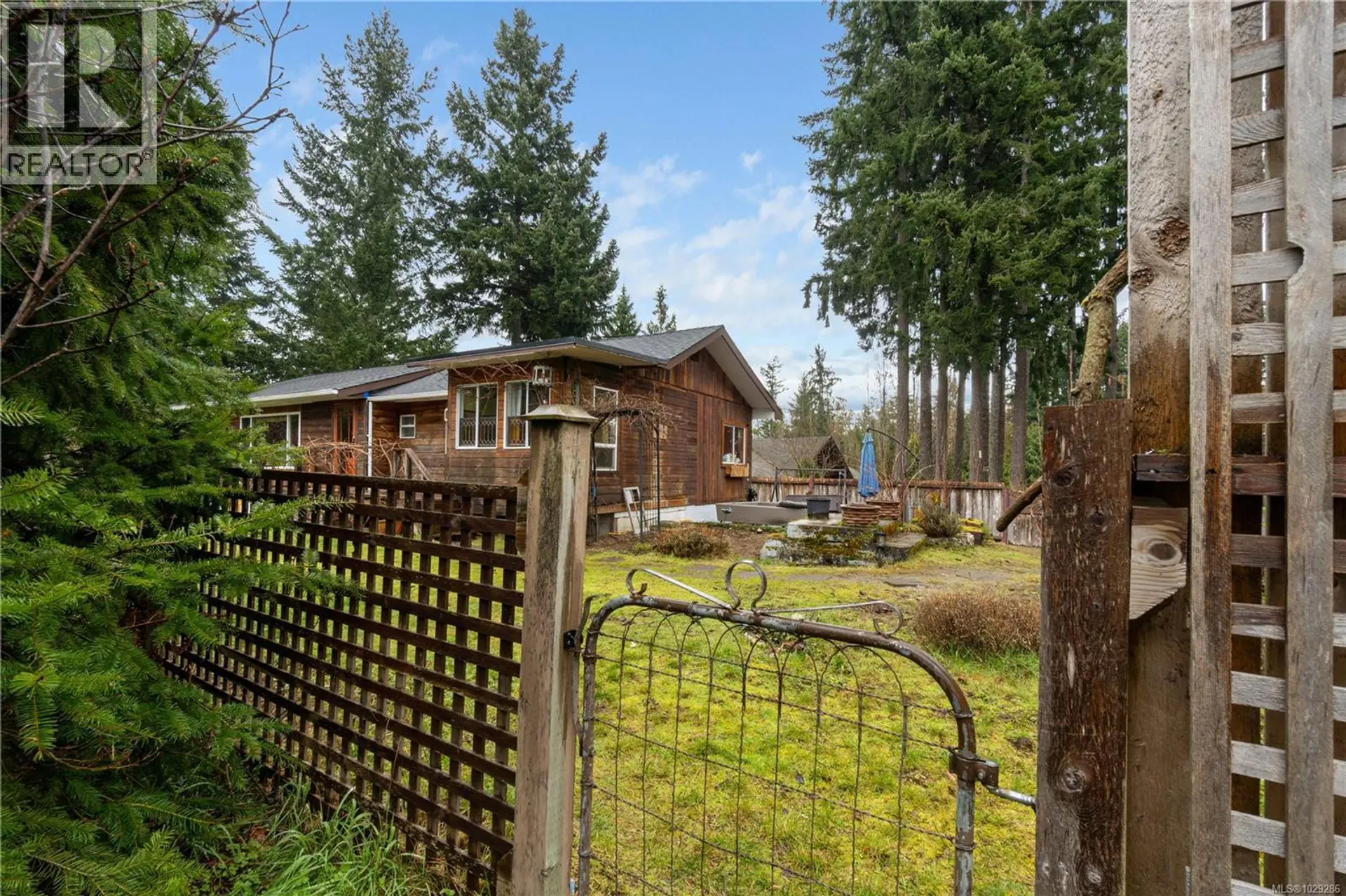 Property at 980 POPLAR WAY, Whiskey Creek, BC