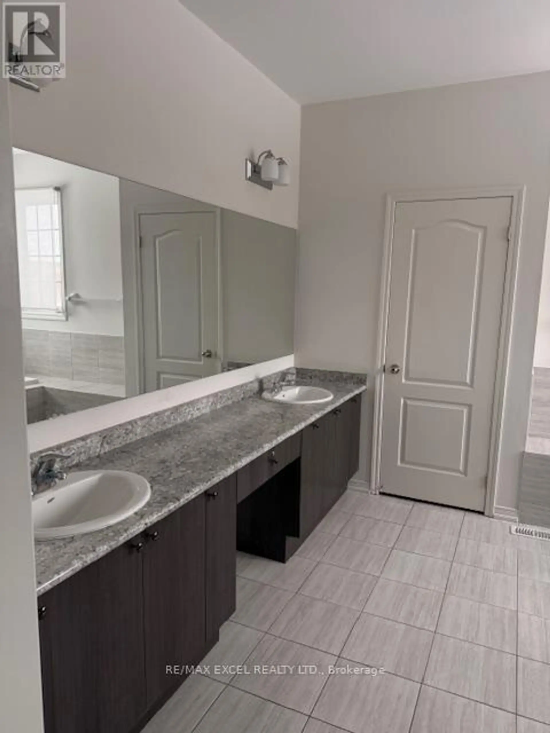 2489 BANDSMAN CRESCENT W - Image 9