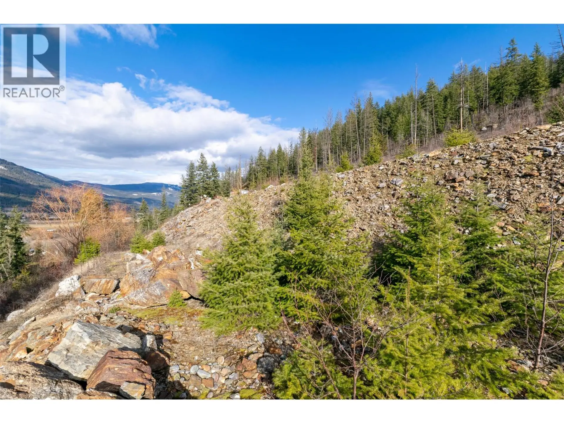 Property at 242 STONERIDGE DRIVE, Sicamous, BC