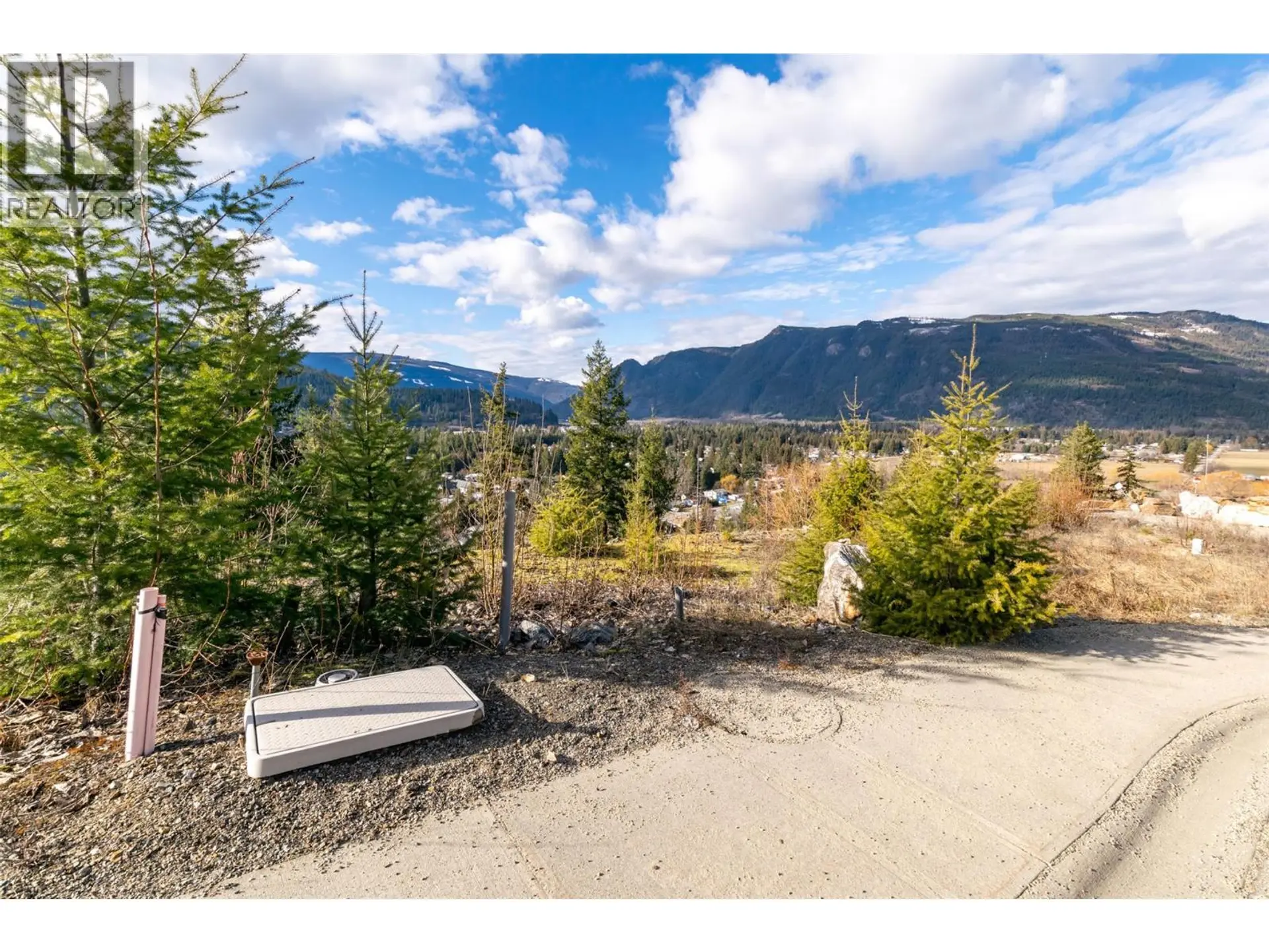 Property at 242 STONERIDGE DRIVE, Sicamous, BC