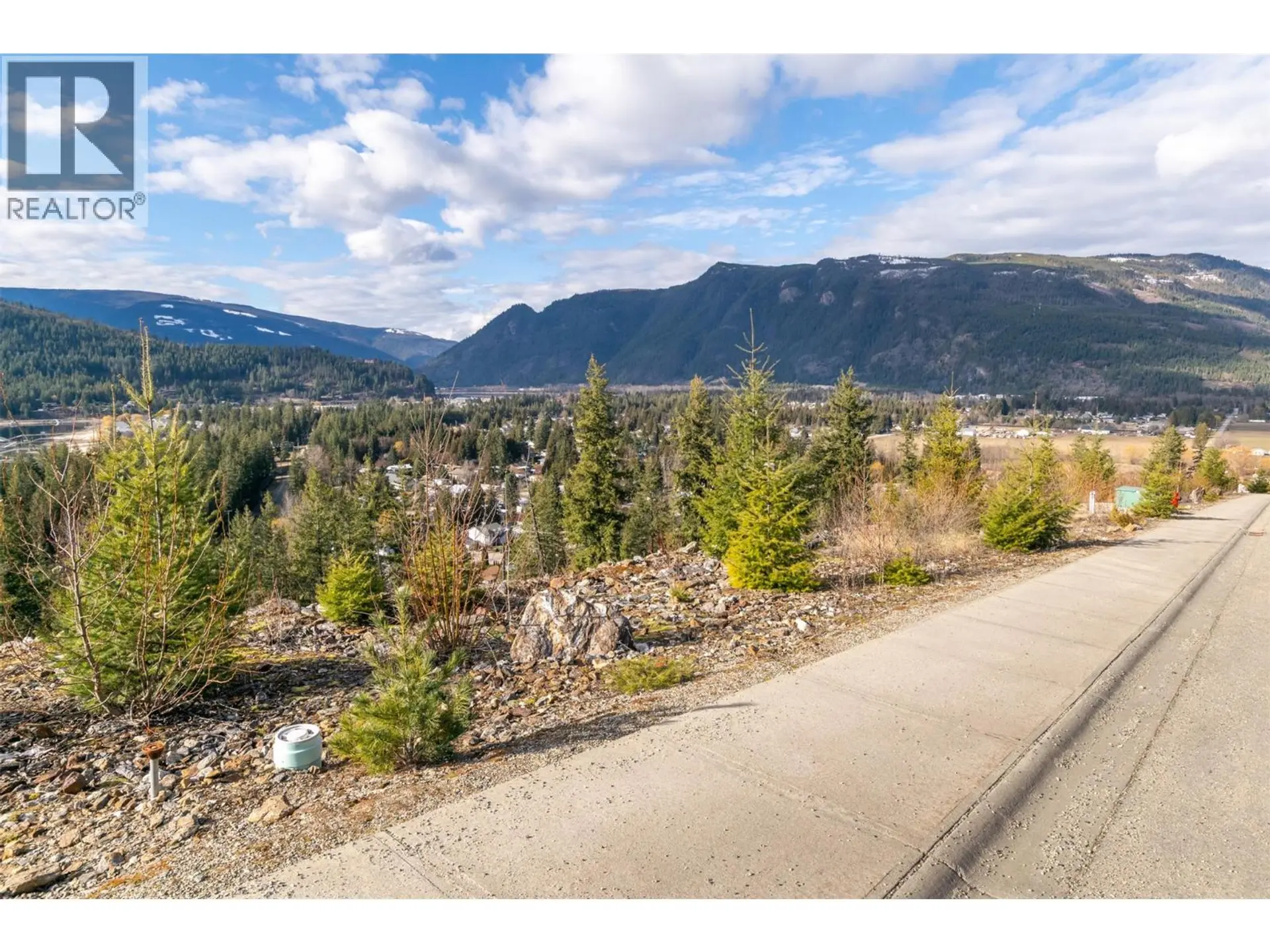 Property at 242 STONERIDGE DRIVE, Sicamous, BC