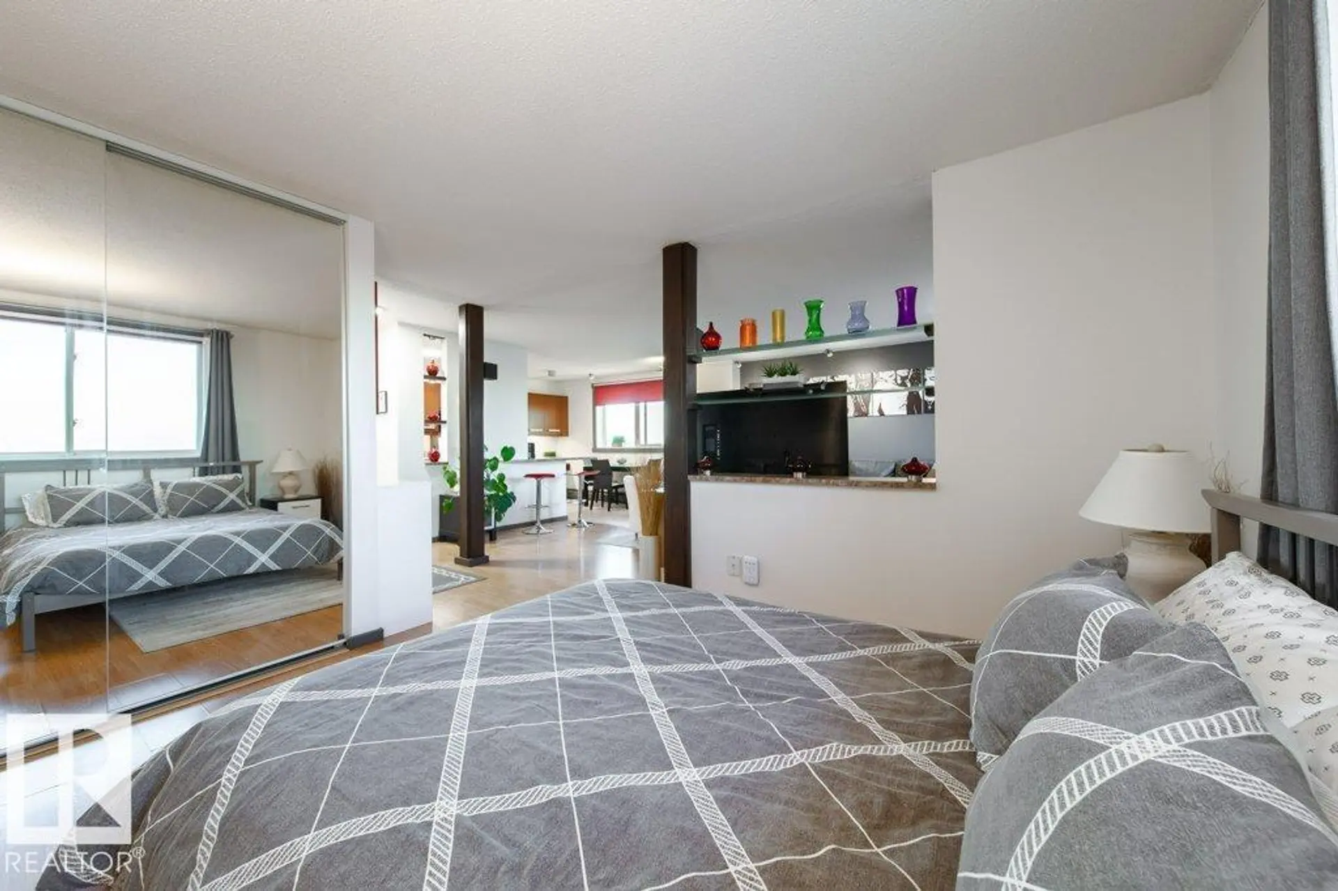 #1007 9028 JASPER AV NW - Image 16