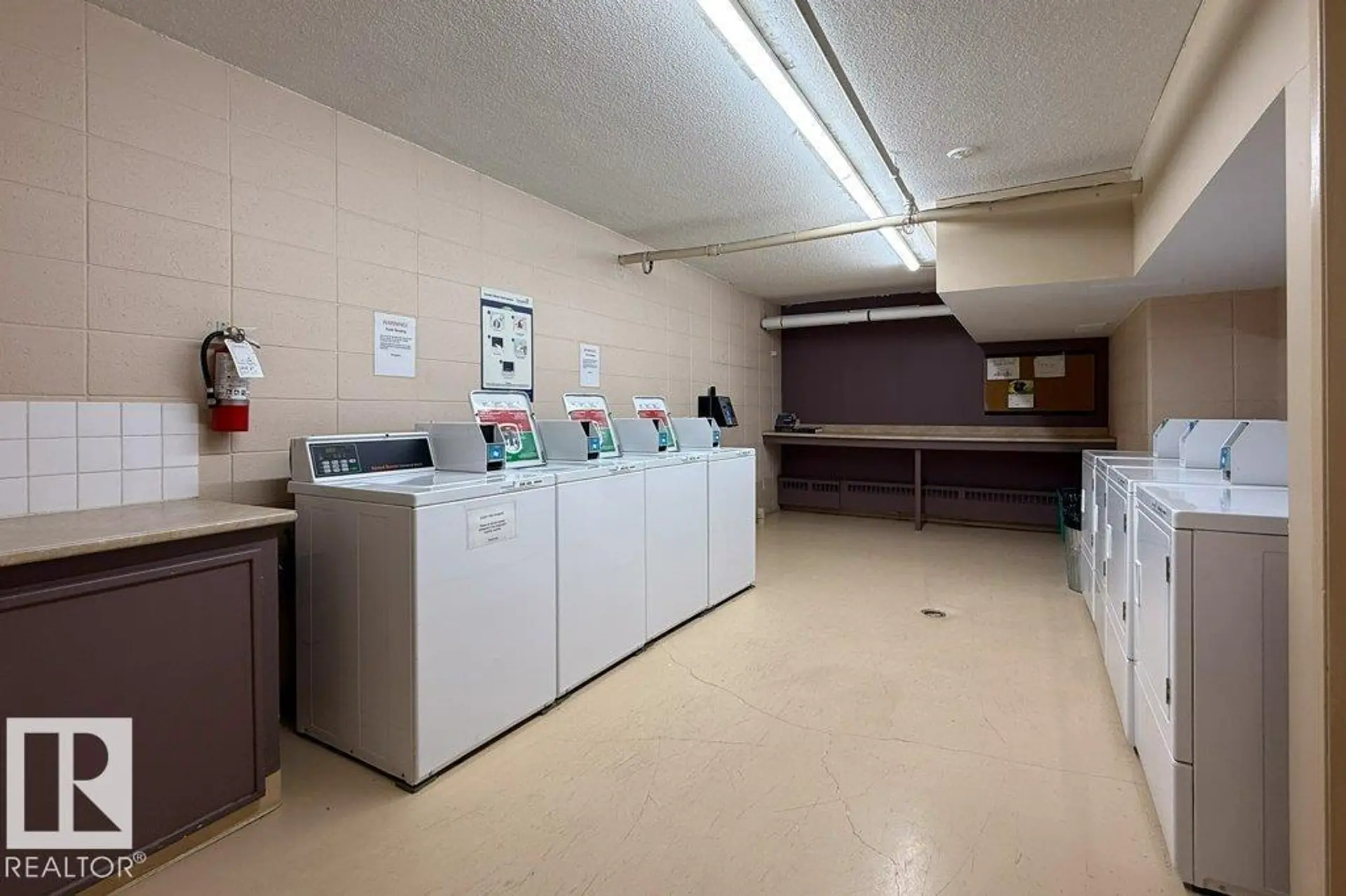 #1007 9028 JASPER AV NW - Image 19