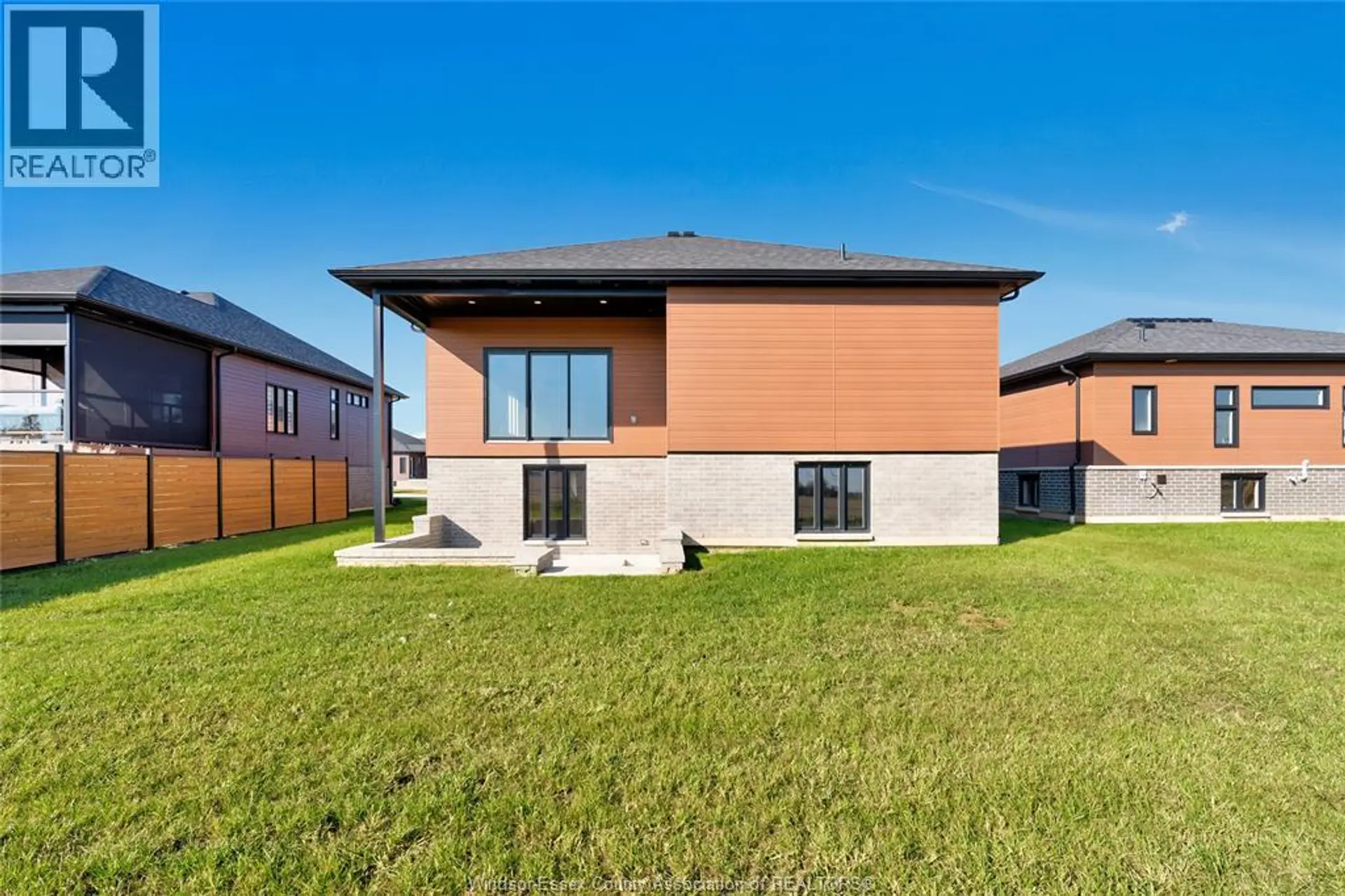 112 HAZEL CRESCENT - Image 3