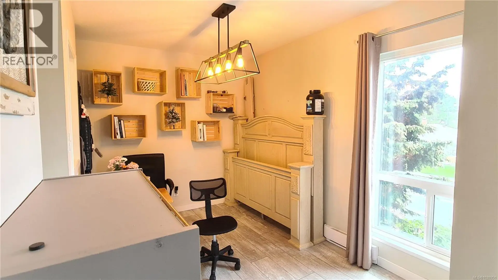 Property at #202 1725 CEDAR HILL CROSS RD, Saanich, BC