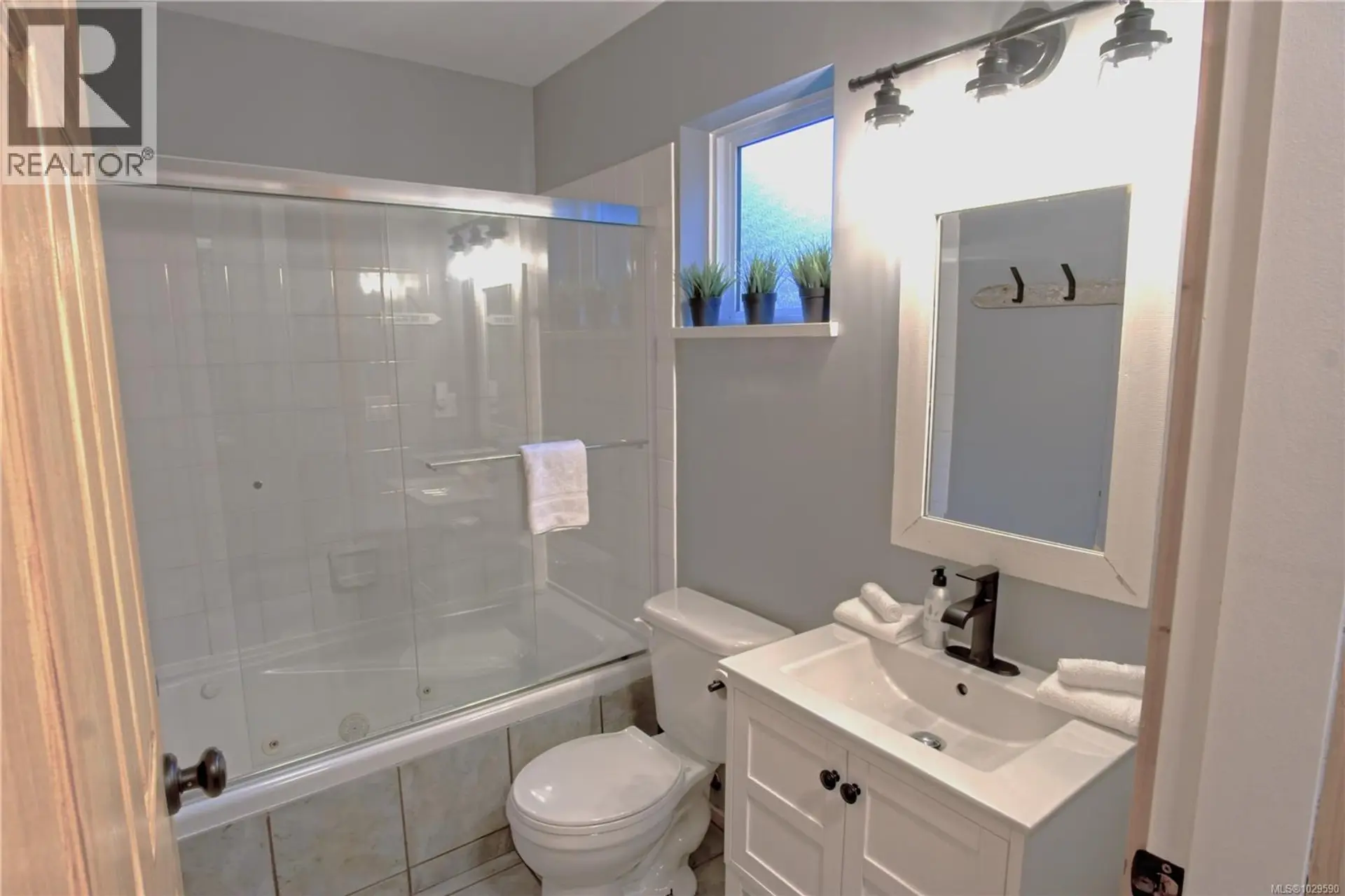 Property at #23 1039 TYEE TERR, Ucluelet, BC