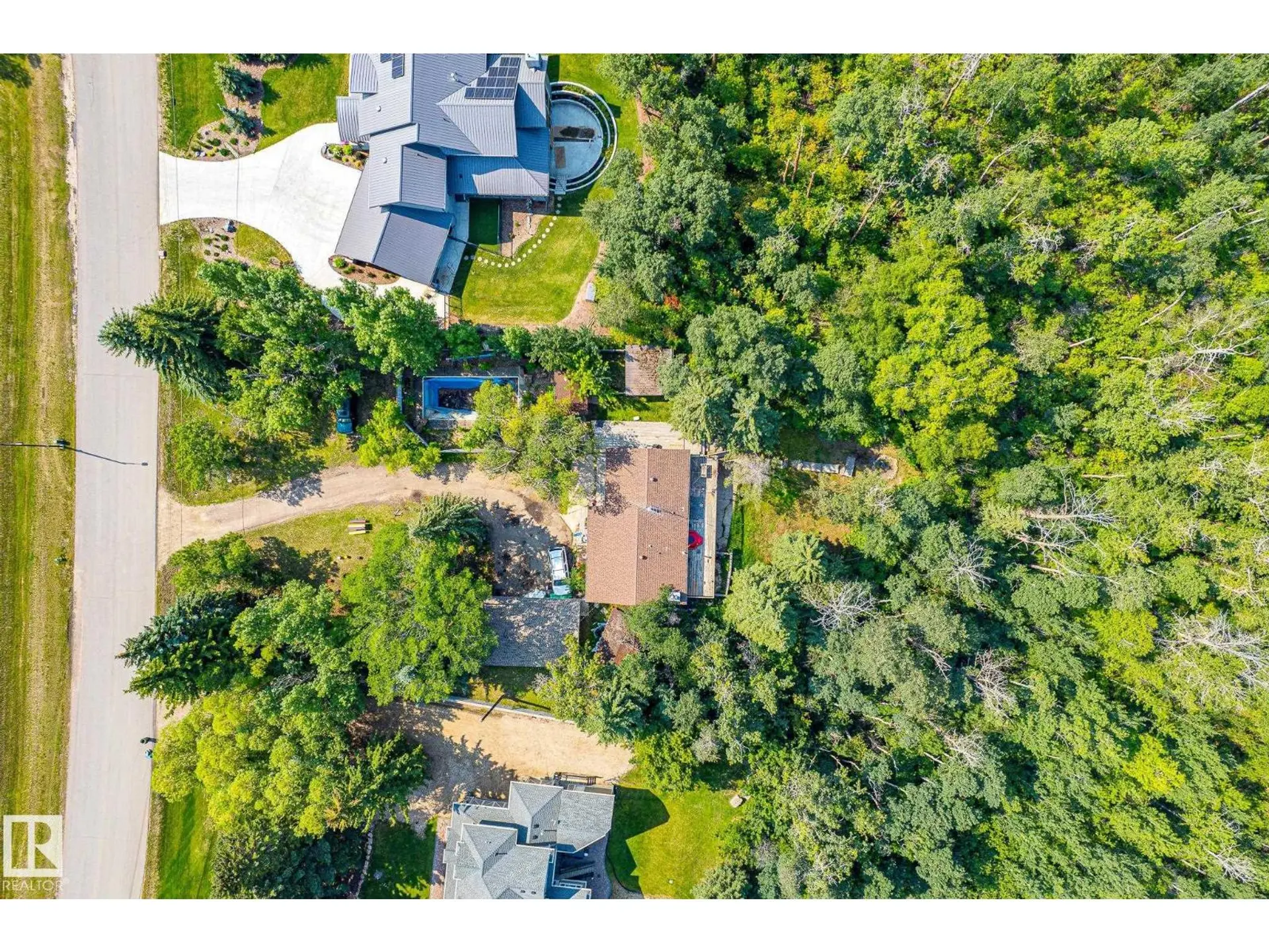 108 WINDERMERE DR NW - Image 10