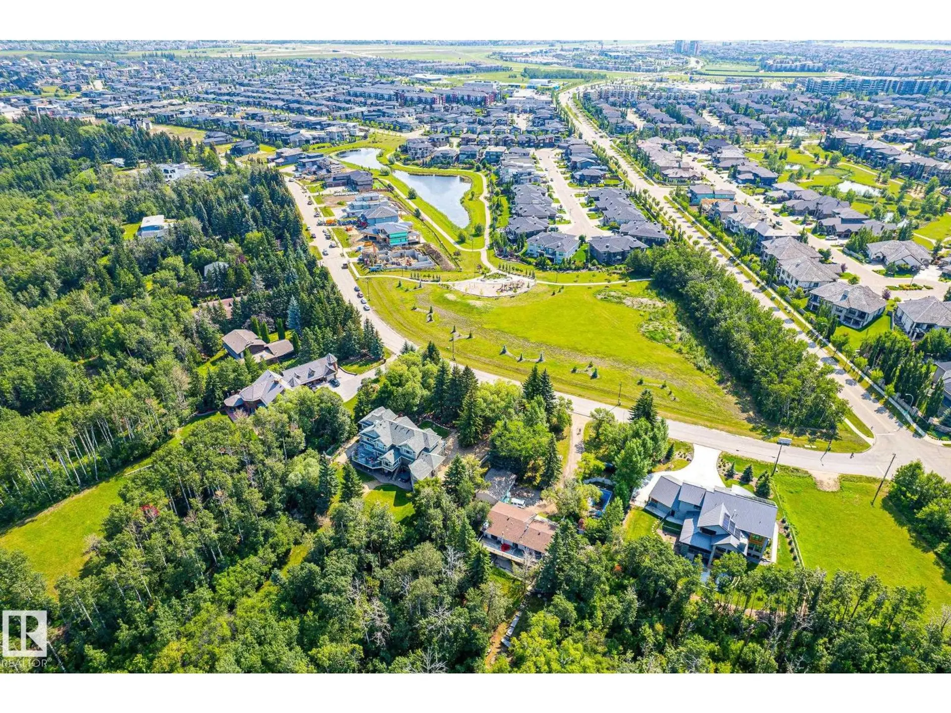 108 WINDERMERE DR NW - Image 16