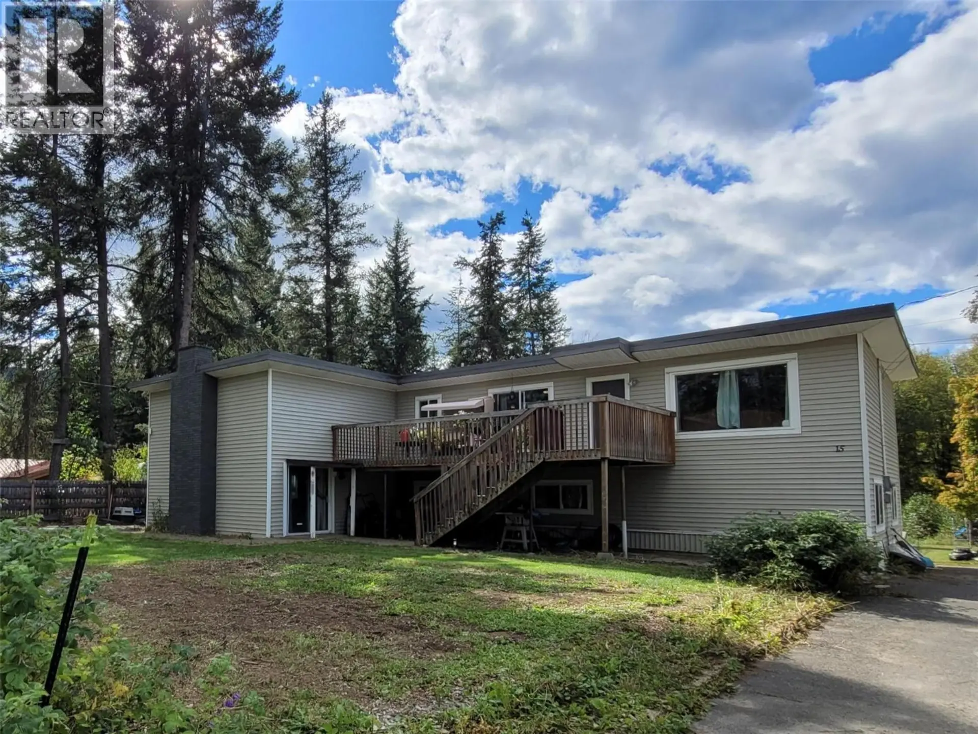 Property at 15 LODGE Drive, Clearwater, BC