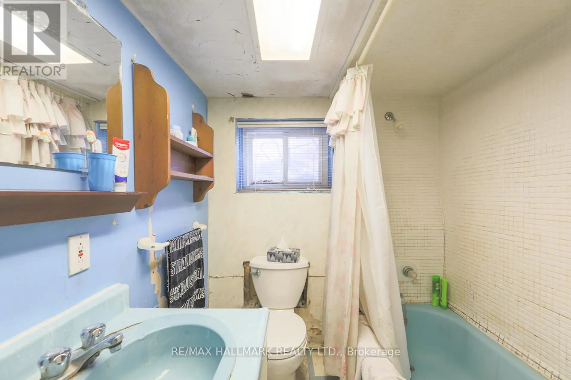 59 HIGHVIEW AVENUE - Image 12