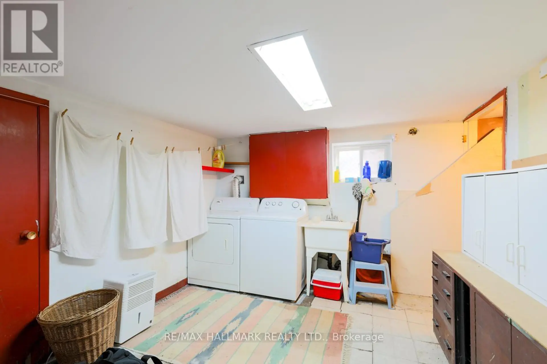 59 HIGHVIEW AVENUE - Image 13