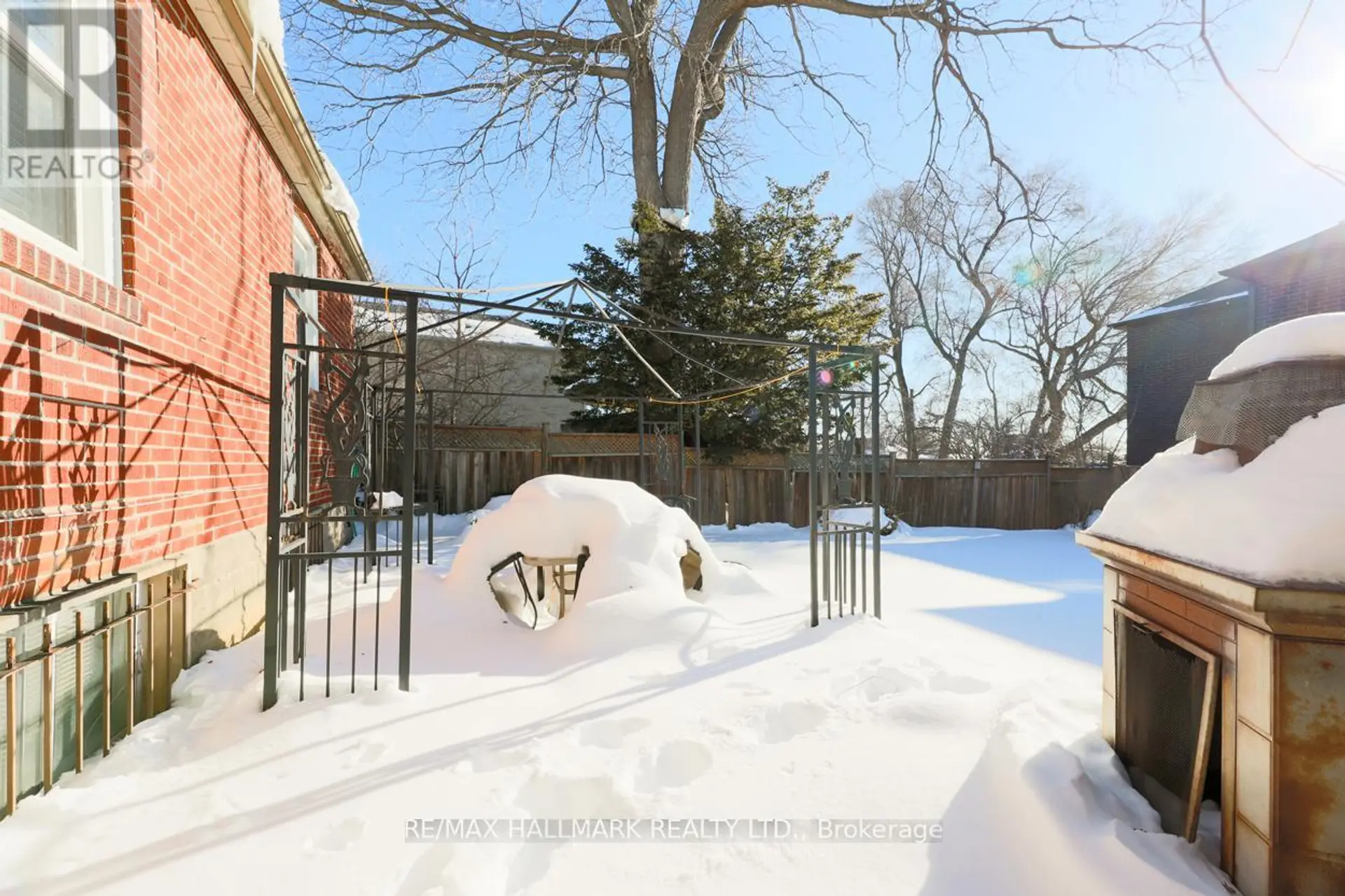 59 HIGHVIEW AVENUE - Image 14