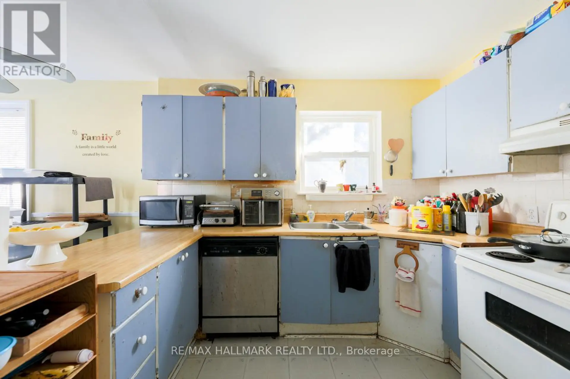 59 HIGHVIEW AVENUE - Image 5