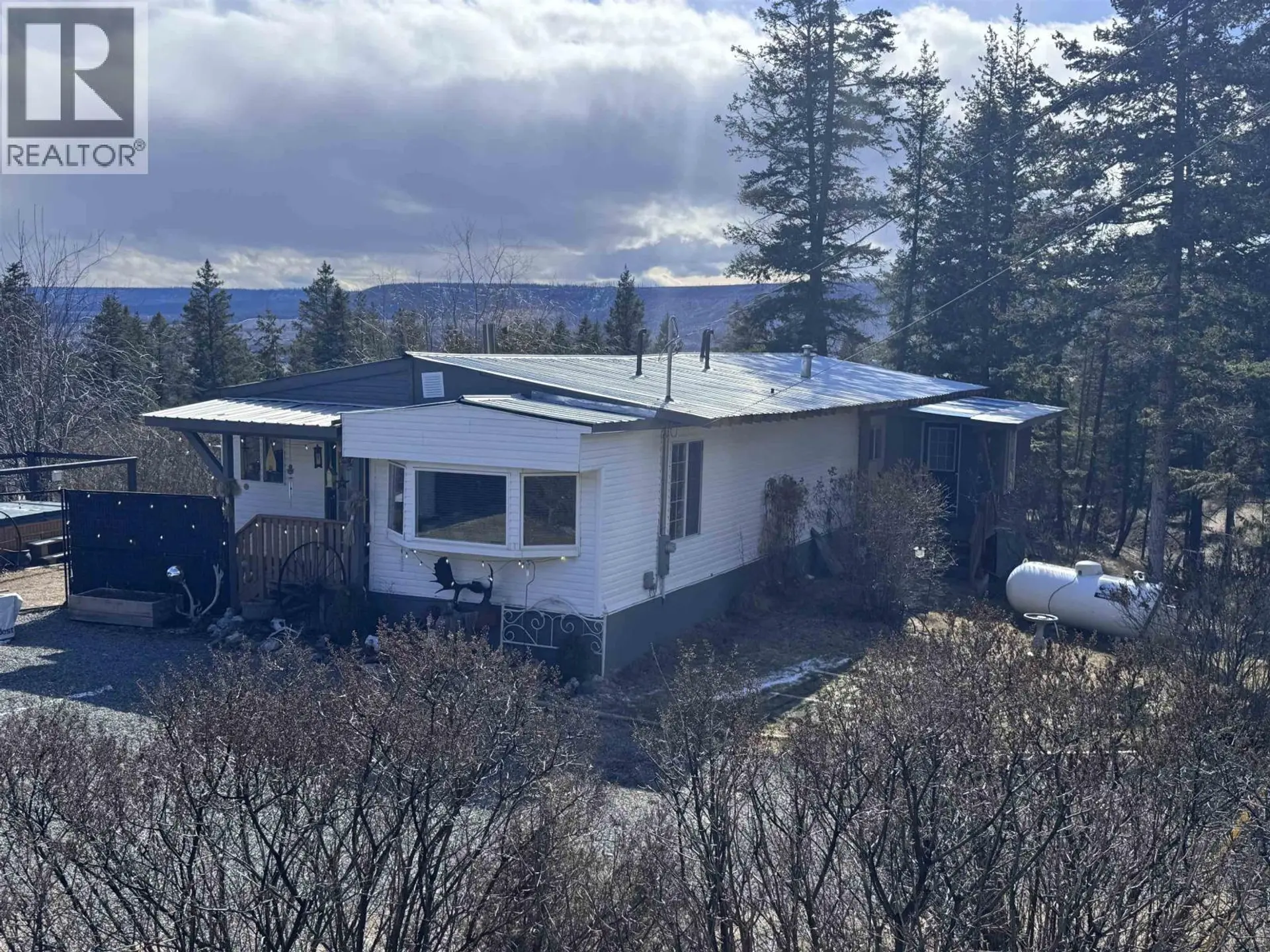 Property at 7593 MCCAULEY ROAD, Chilcotin, BC