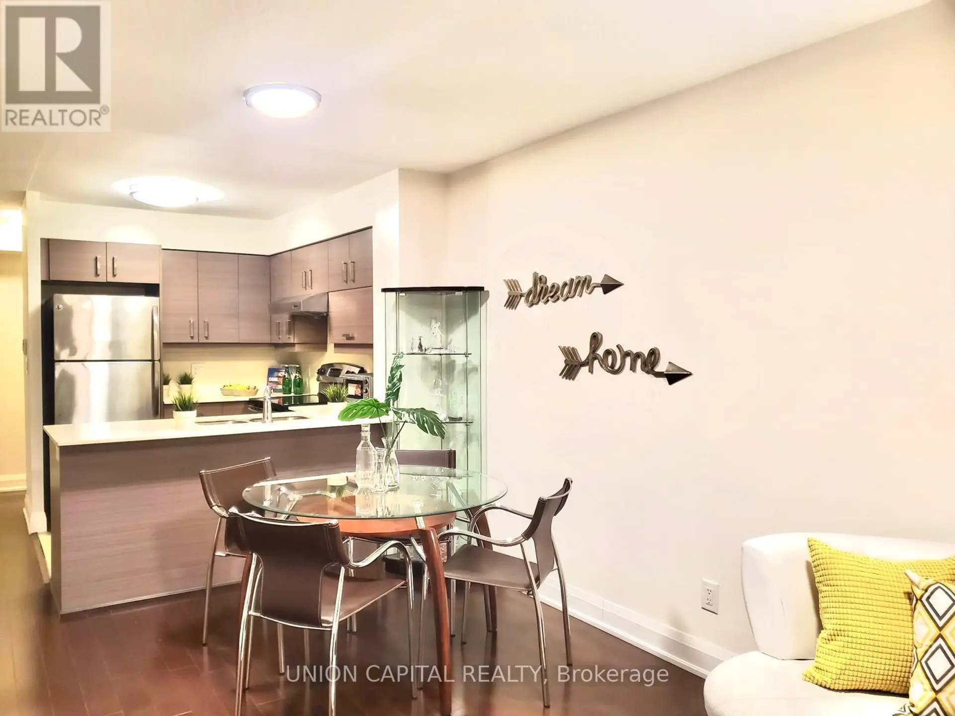 #910 1 UPTOWN DRIVE - Image 3