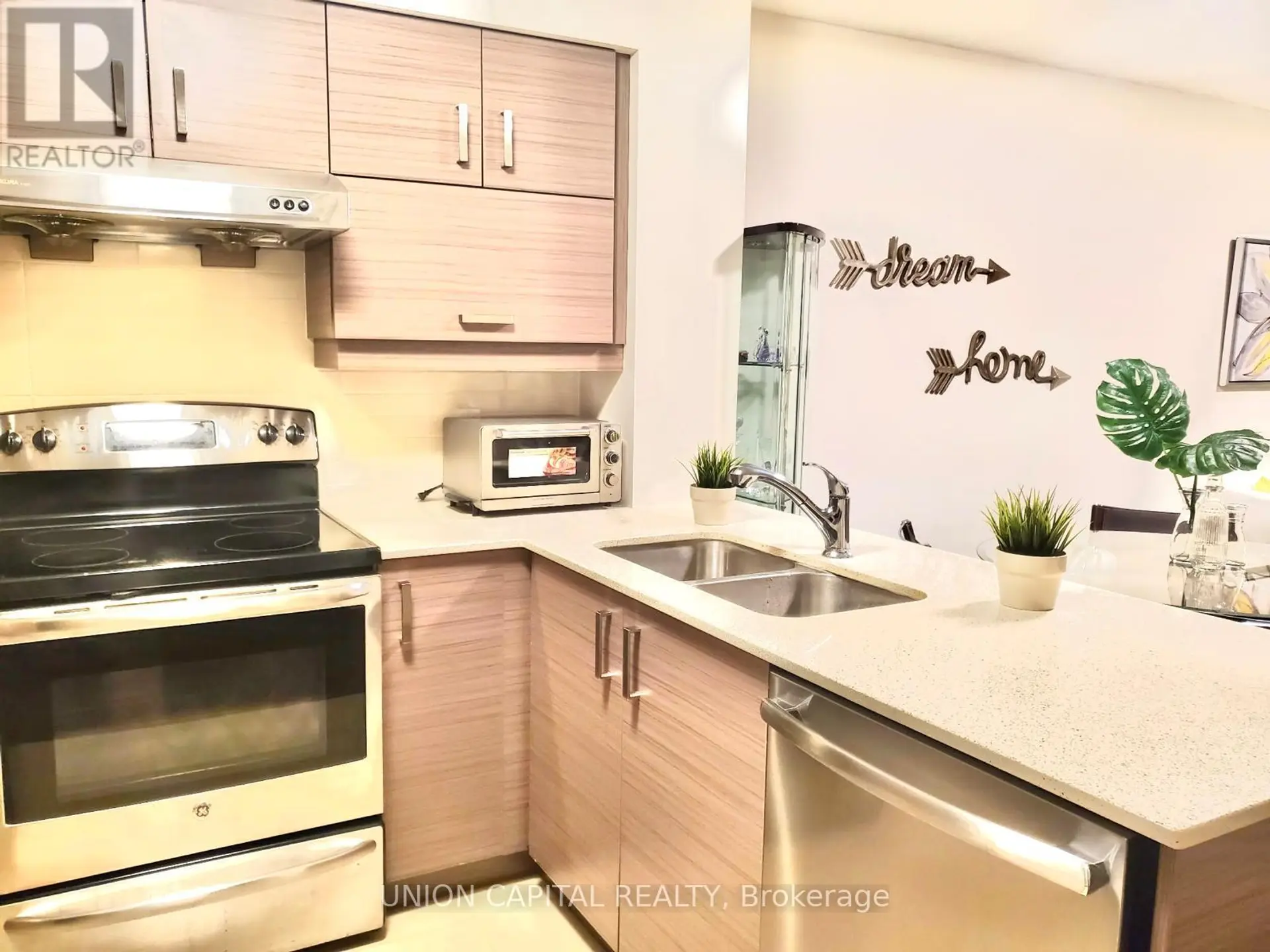 #910 1 UPTOWN DRIVE - Image 5