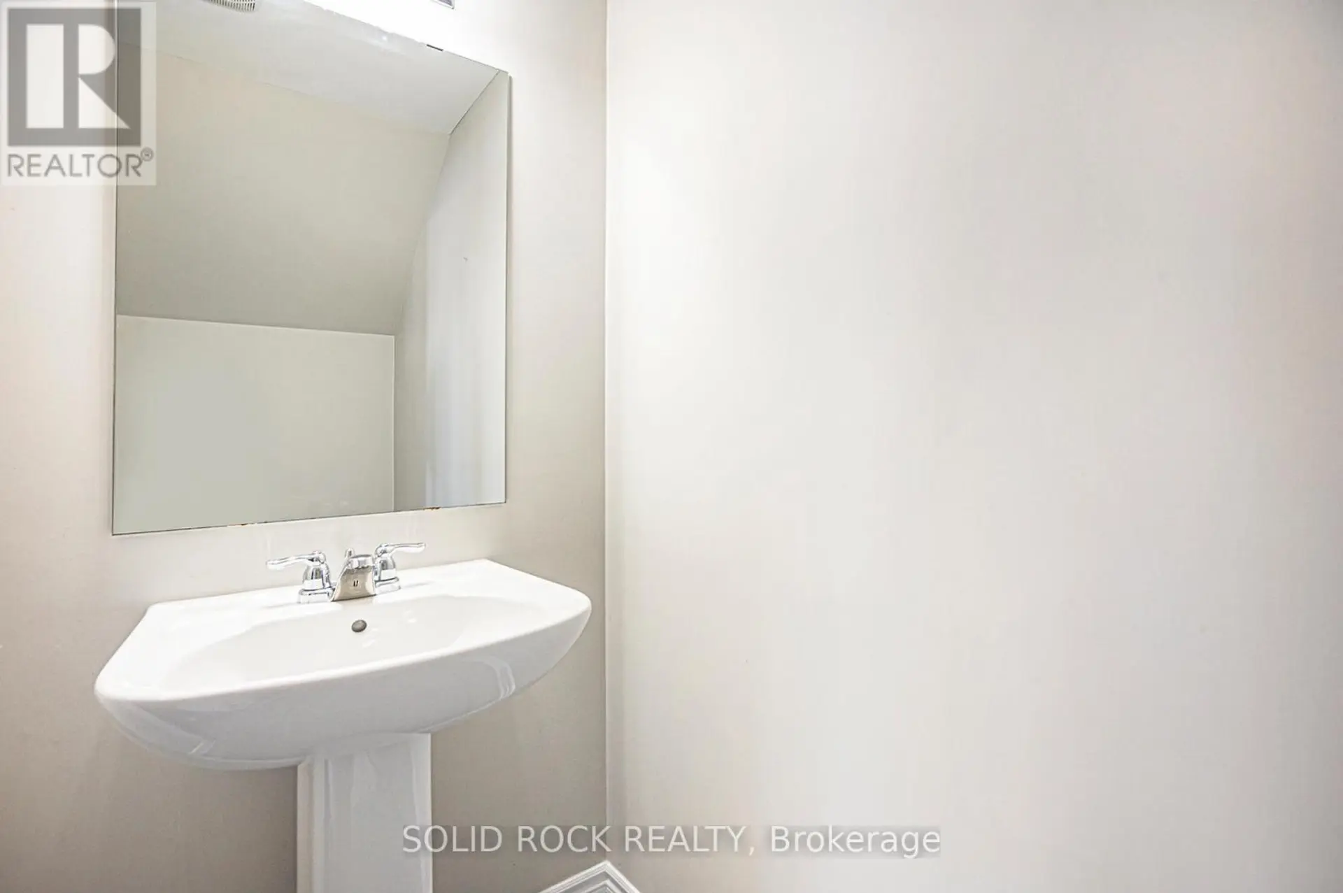 #42 150 WALLEYE PRIVATE - Image 8