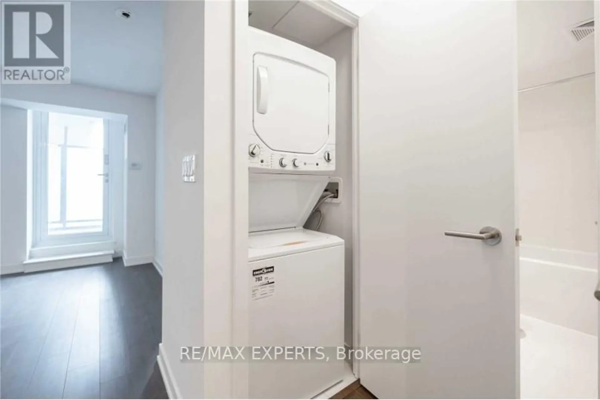 #317 120 VARNA DRIVE - Image 14