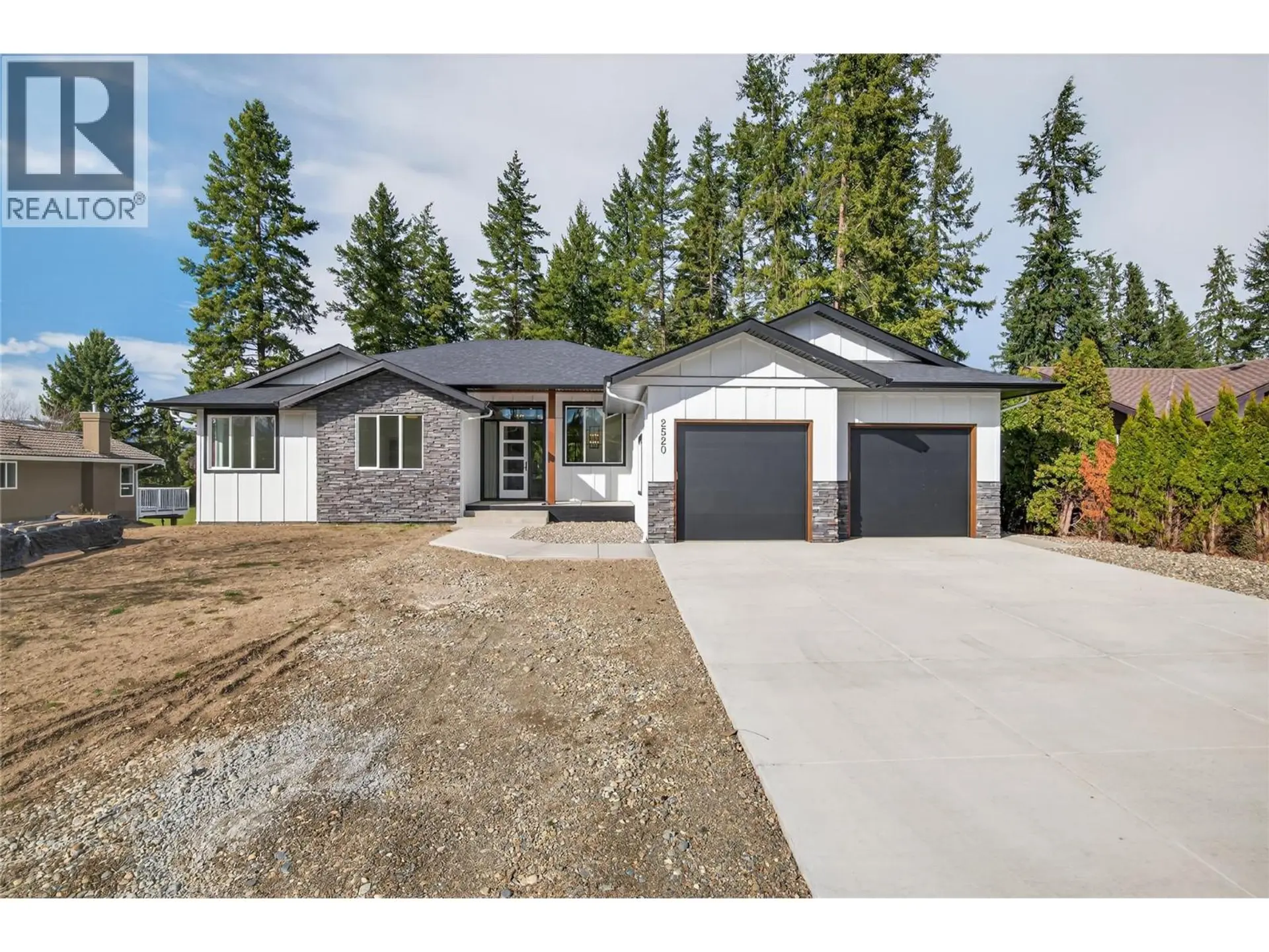 Property at 2520 Golf View Crescent, Blind Bay, BC