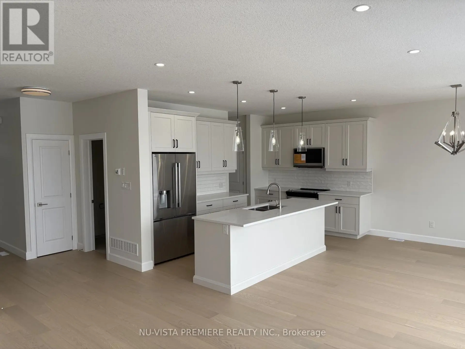 160 WATTS DRIVE - Image 6