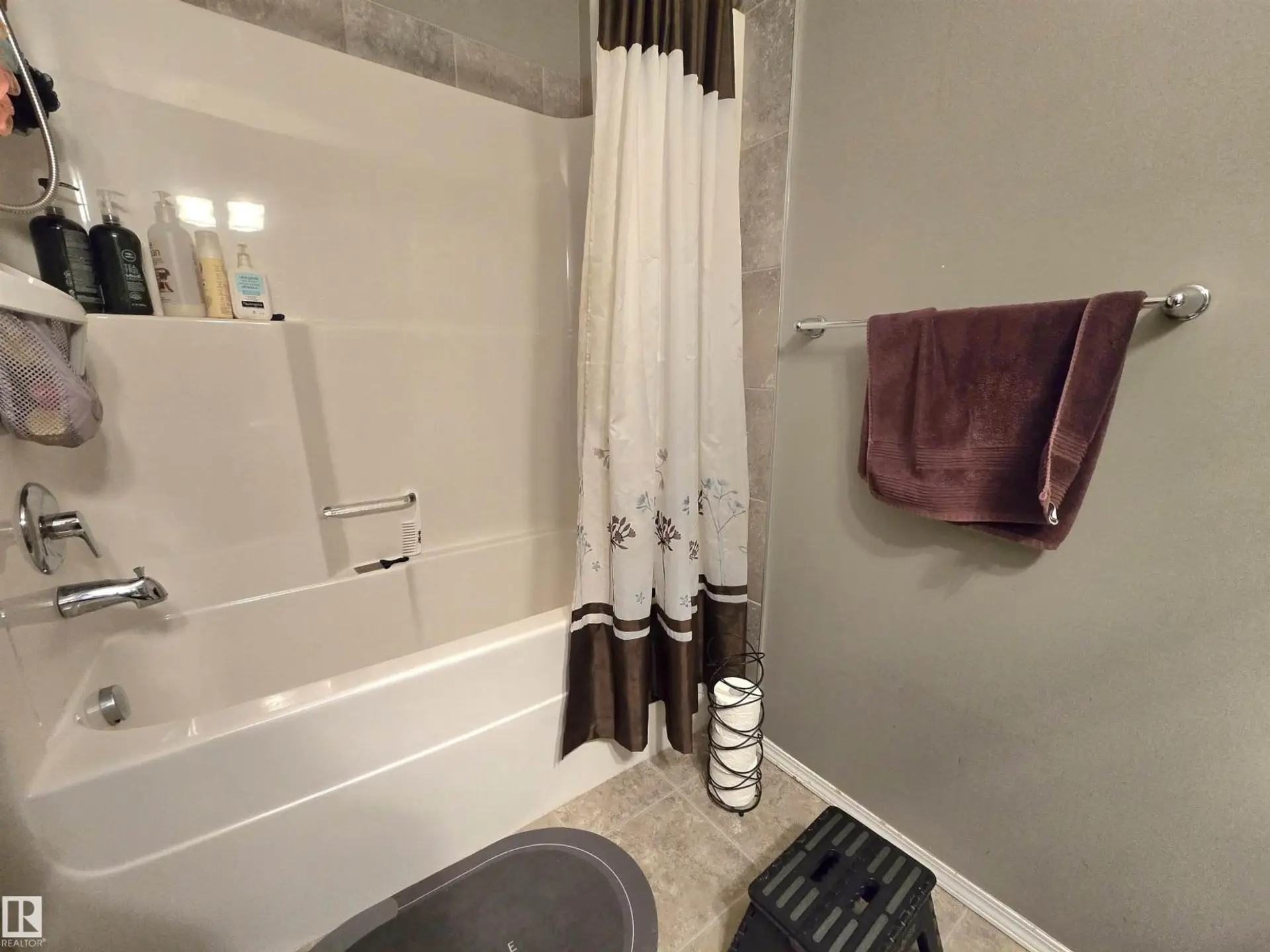 #24 6520 2 AV SW SW - Image 14