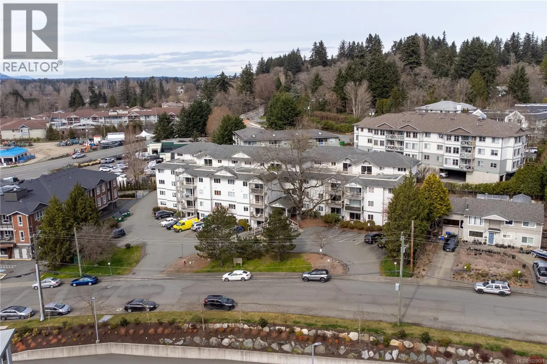 Property at #401 840 BRAIDWOOD RD, Courtenay, BC