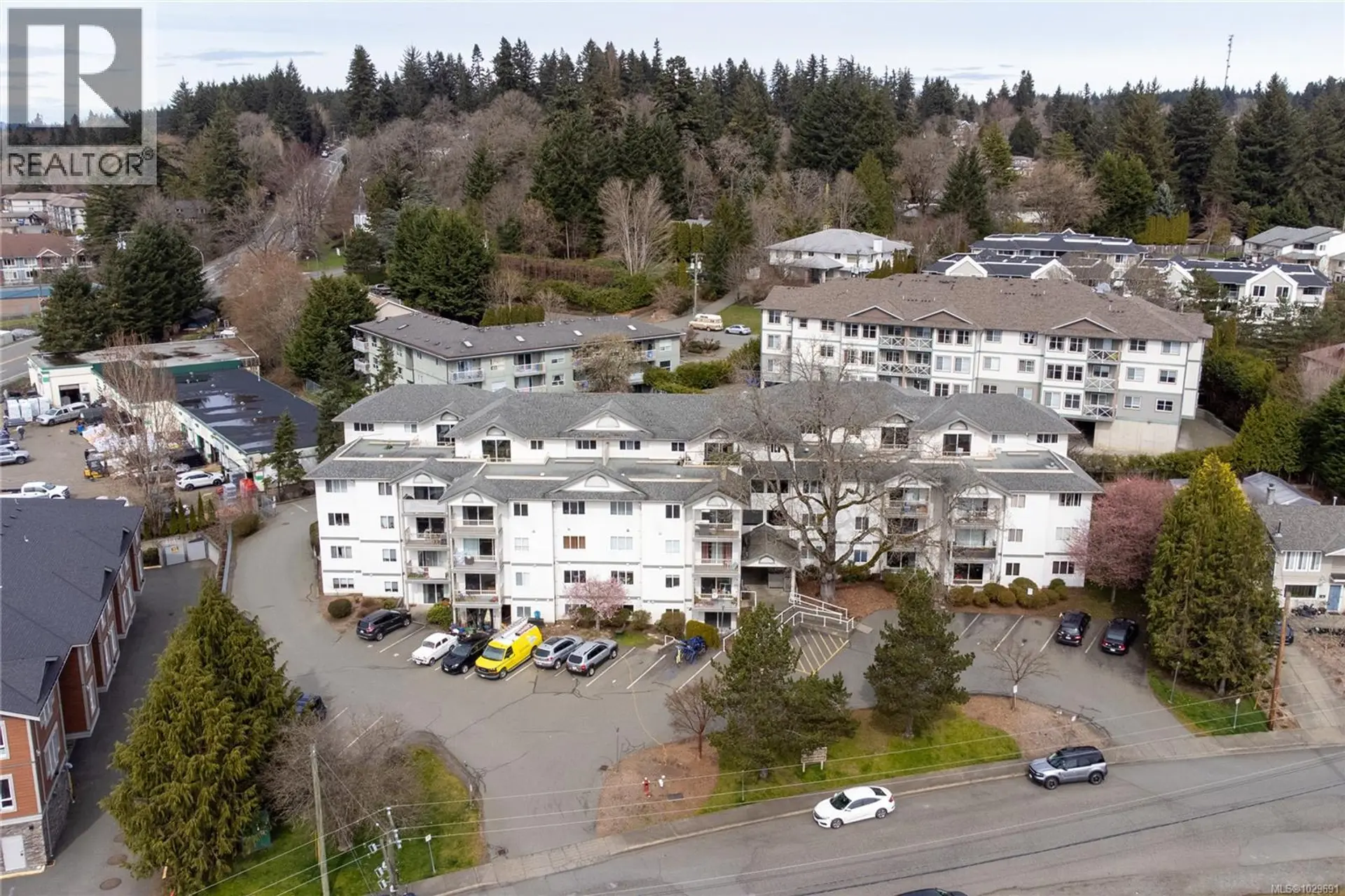 Property at #401 840 BRAIDWOOD RD, Courtenay, BC