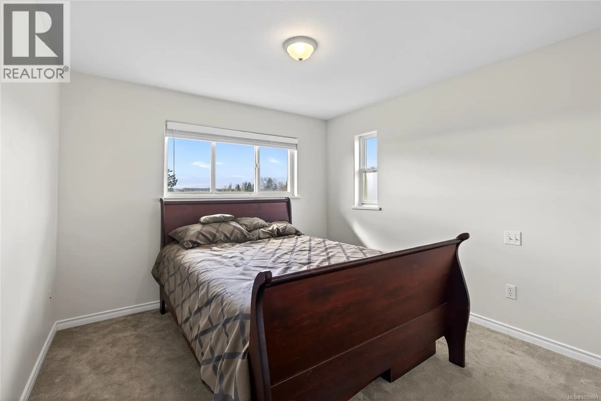 Property at #401 840 BRAIDWOOD RD, Courtenay, BC