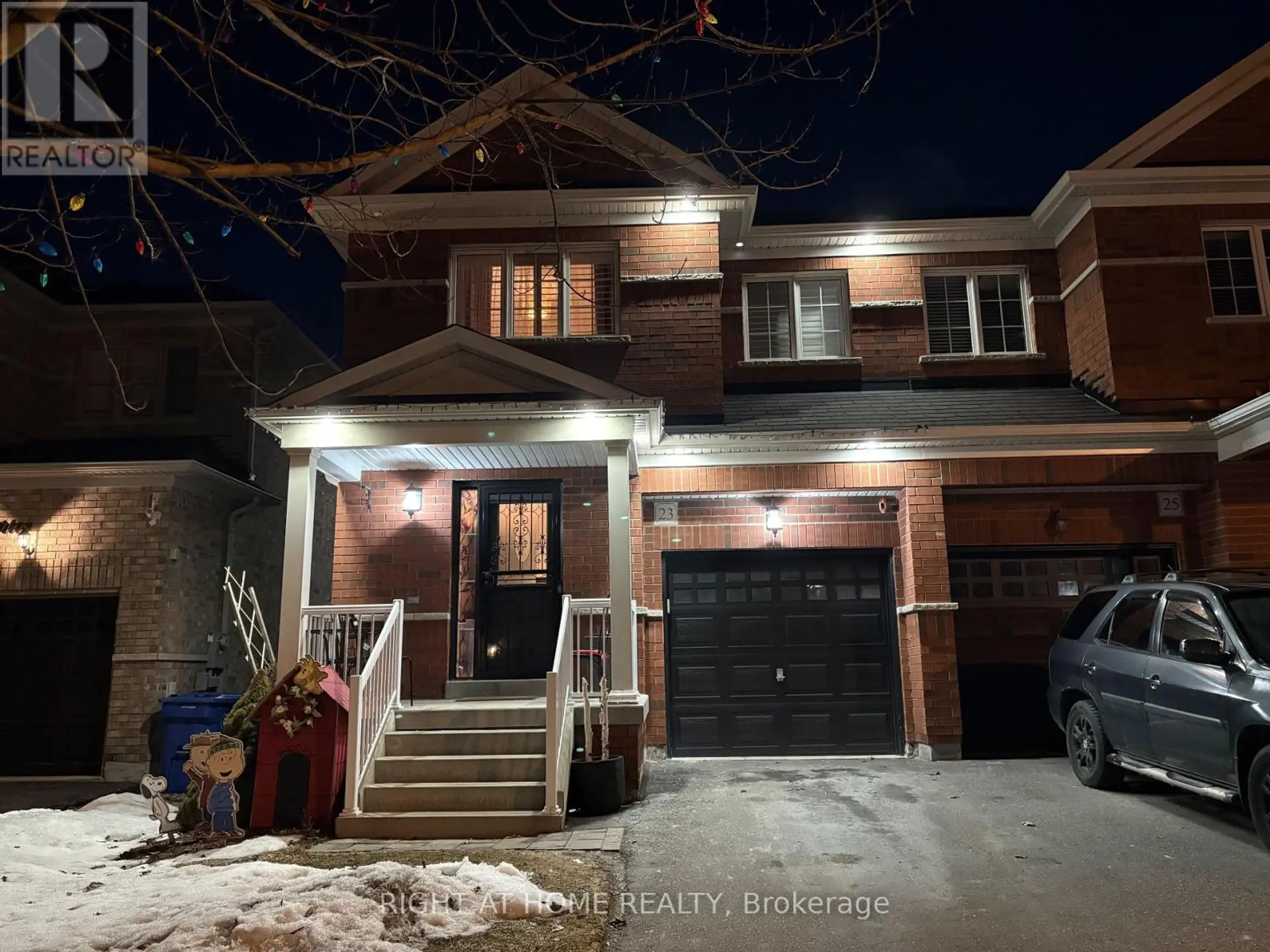 23 GRANDWOOD AVENUE - Image 2
