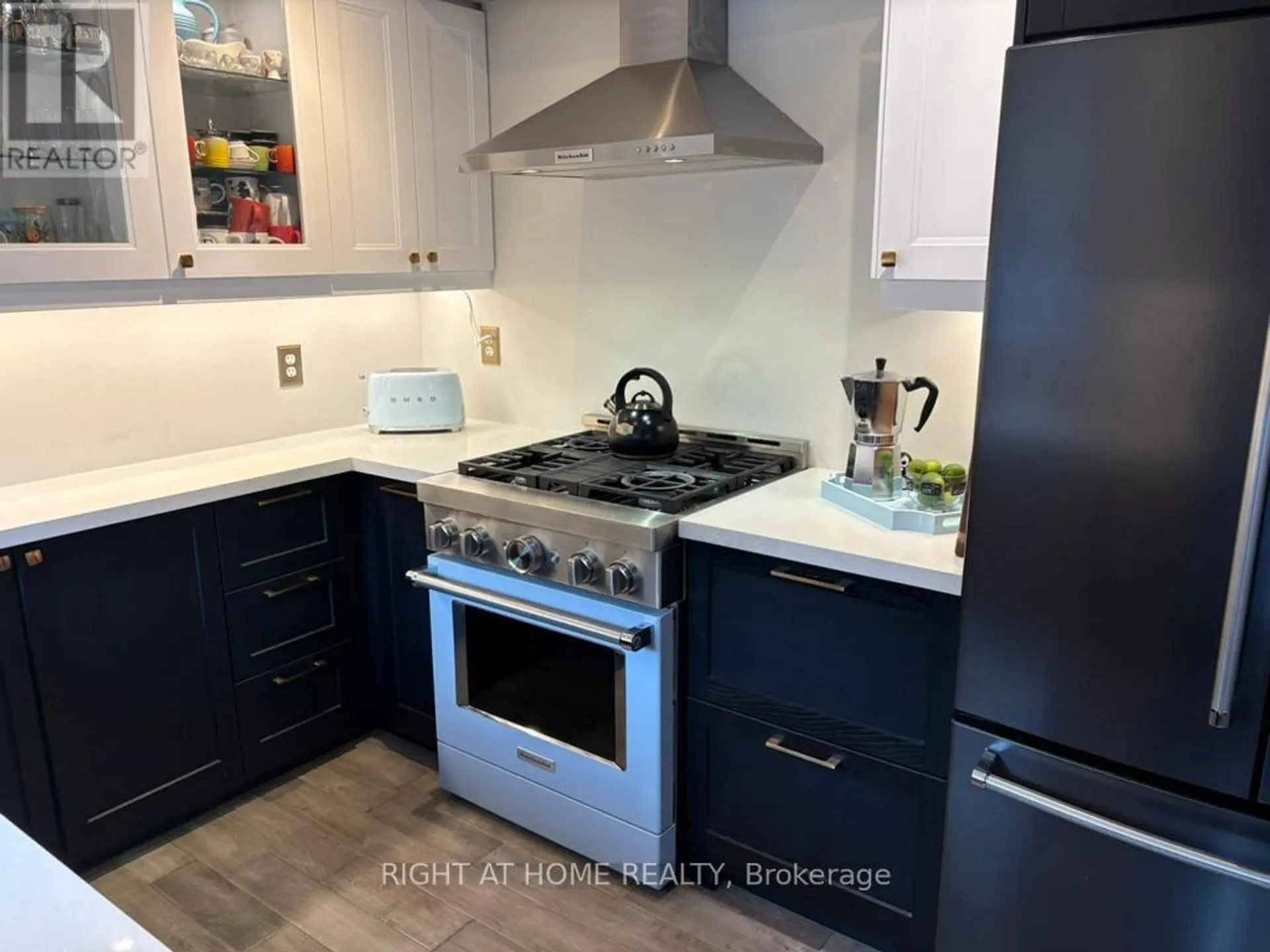 23 GRANDWOOD AVENUE - Image 7