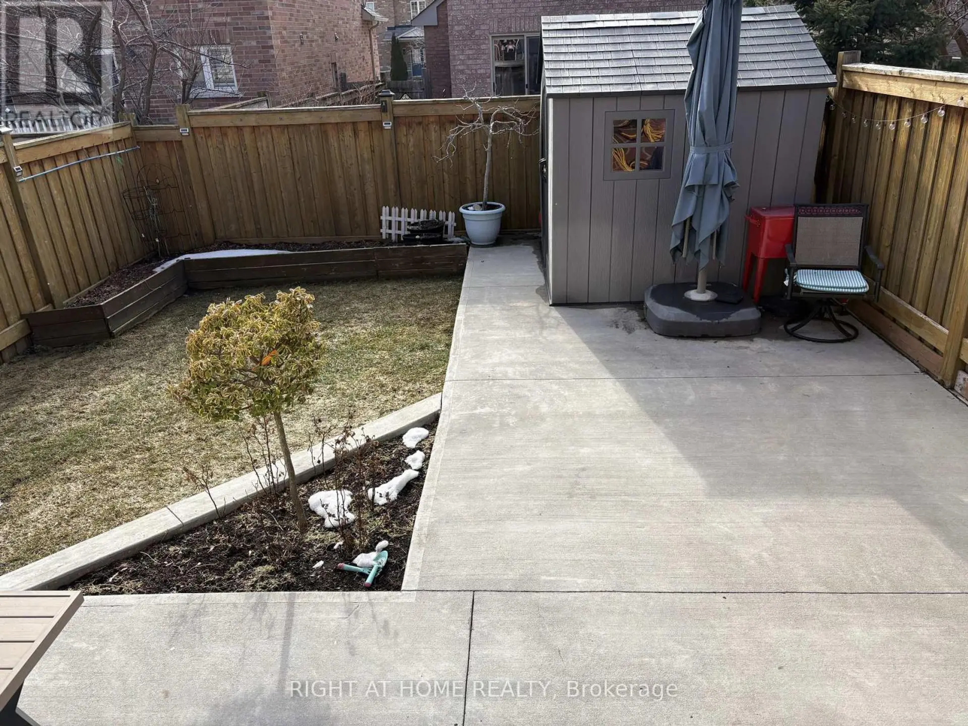 23 GRANDWOOD AVENUE - Image 9