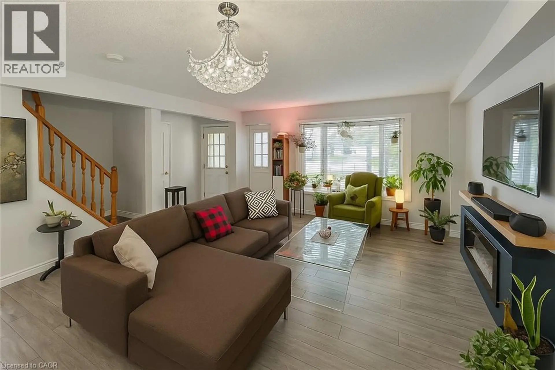 988 PROSPERITY COURT - Image 2