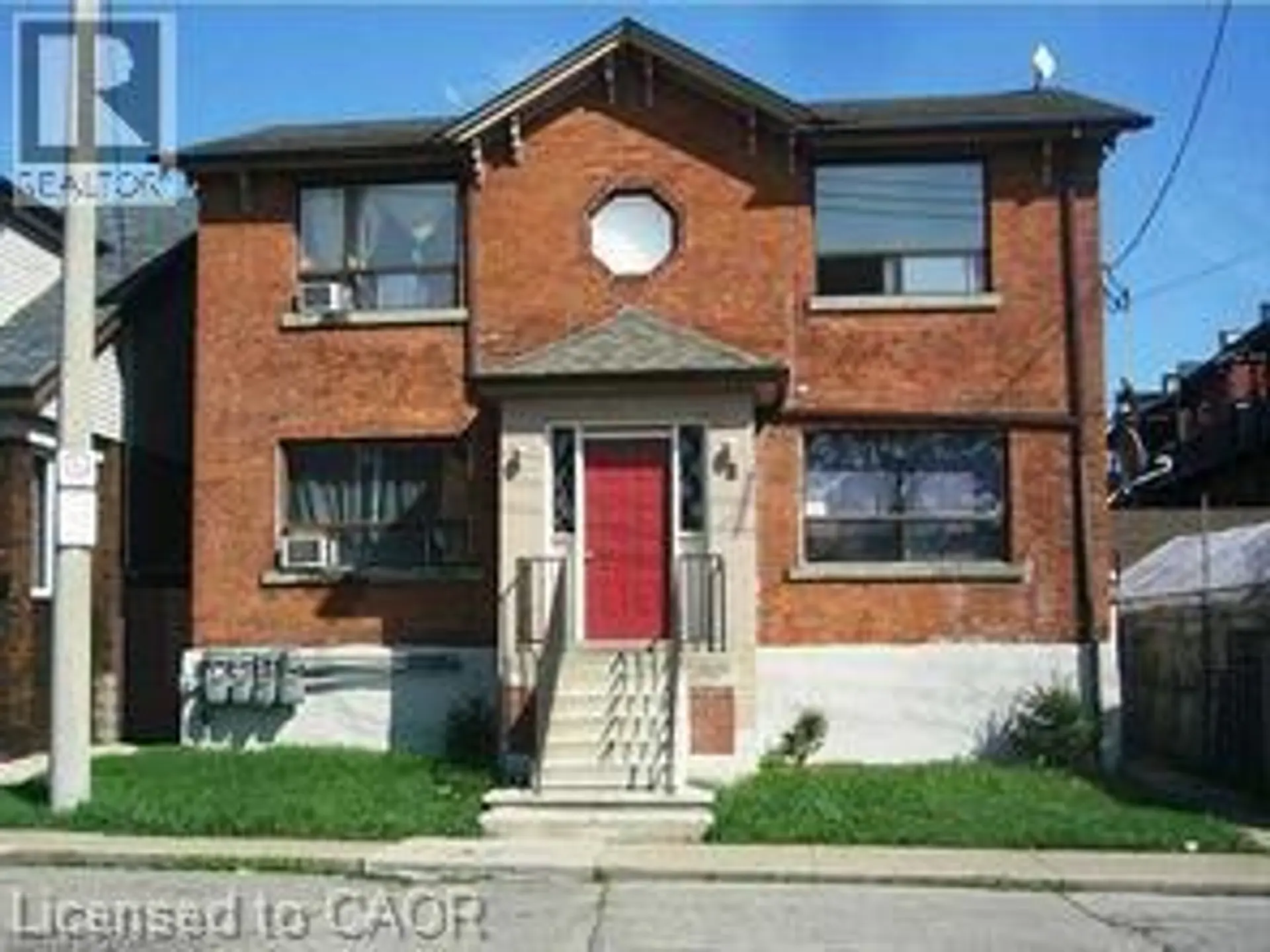 8 ST. MATTHEWS Avenue - Image 1