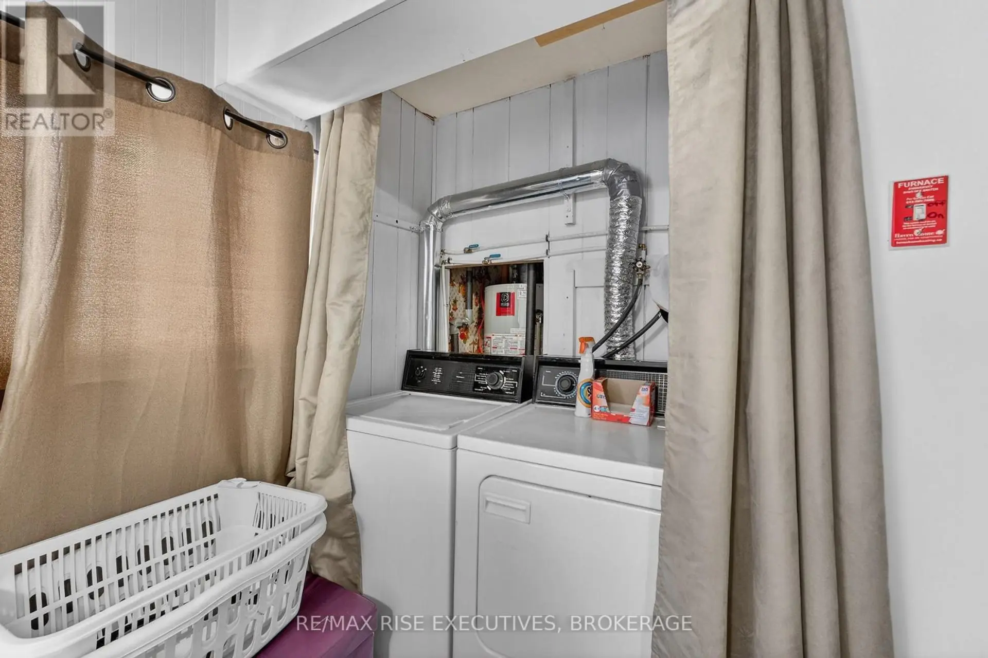 4 CEDAR STREET - Image 16