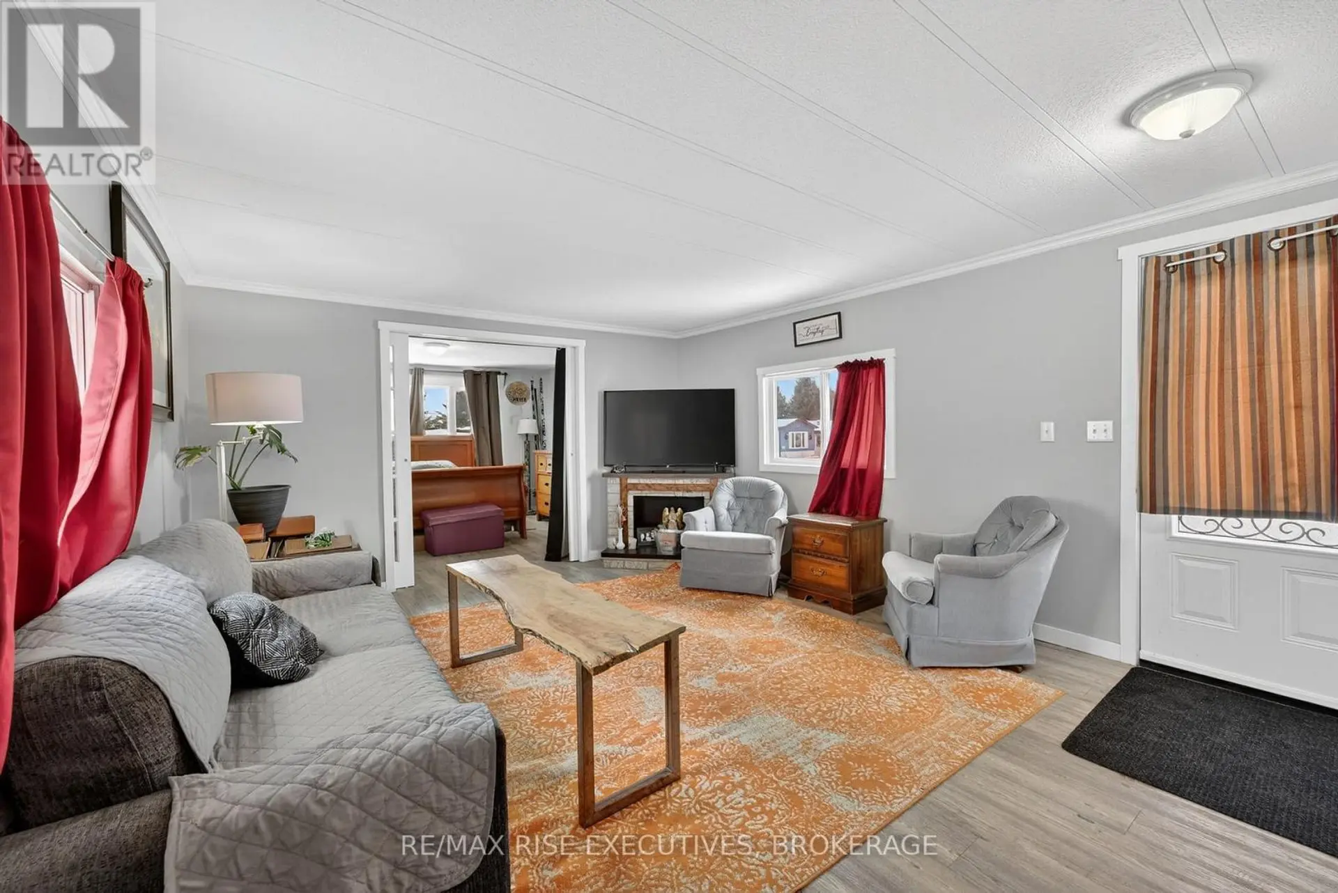 4 CEDAR STREET - Image 5