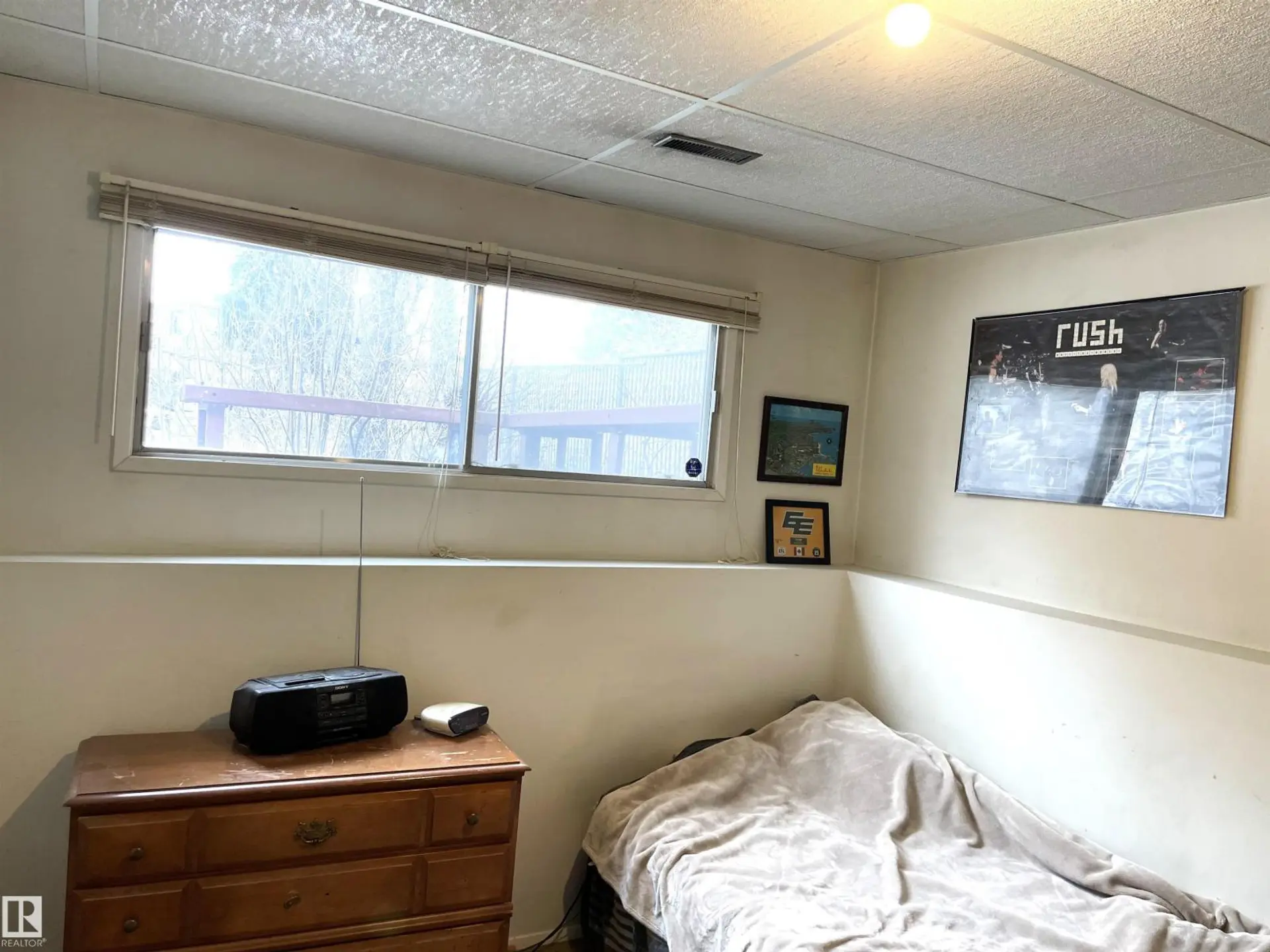 6808 11 AV NW - Image 13