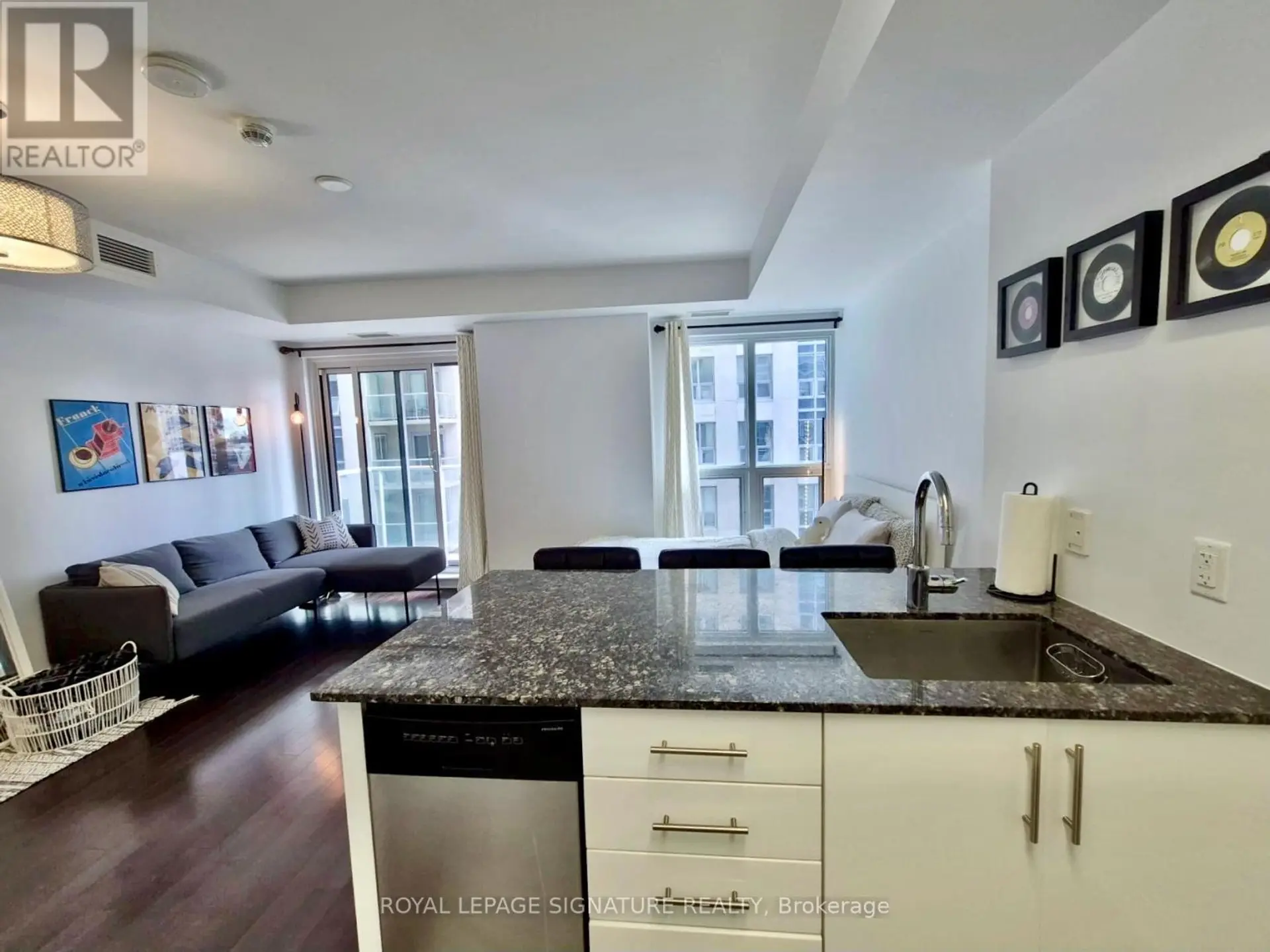 #1208 242 RIDEAU STREET - Image 11