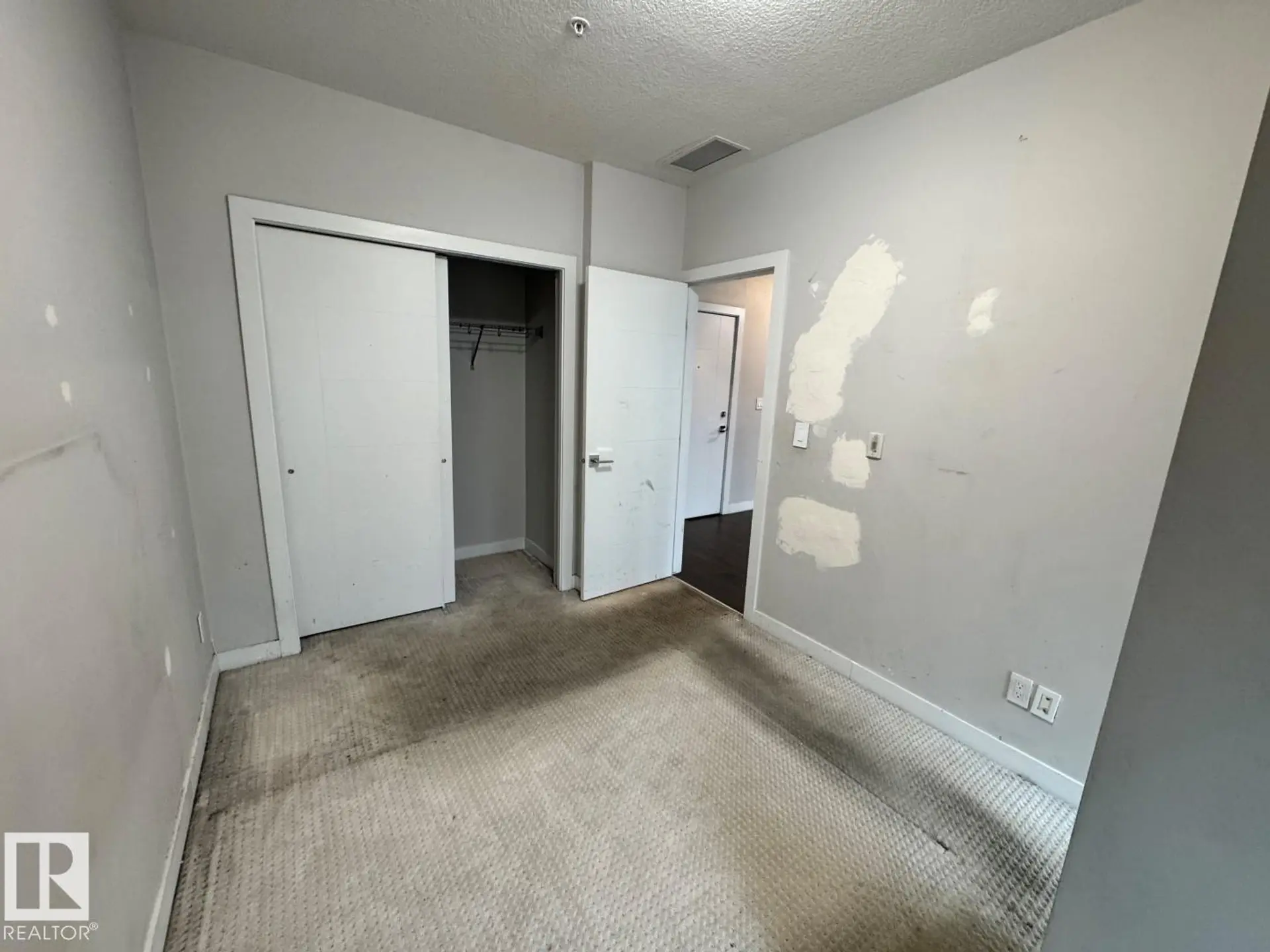 #802 10238 103 ST NW - Image 8