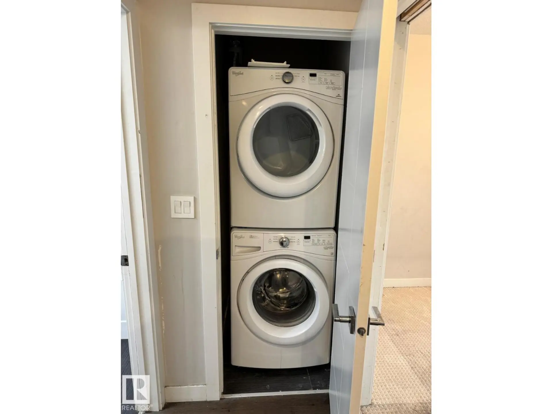 #802 10238 103 ST NW - Image 10