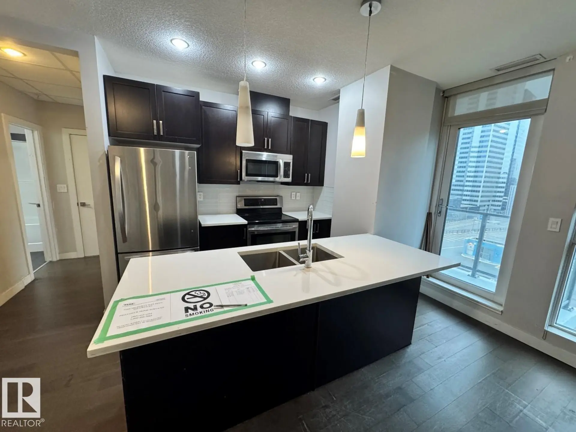 #802 10238 103 ST NW - Image 4