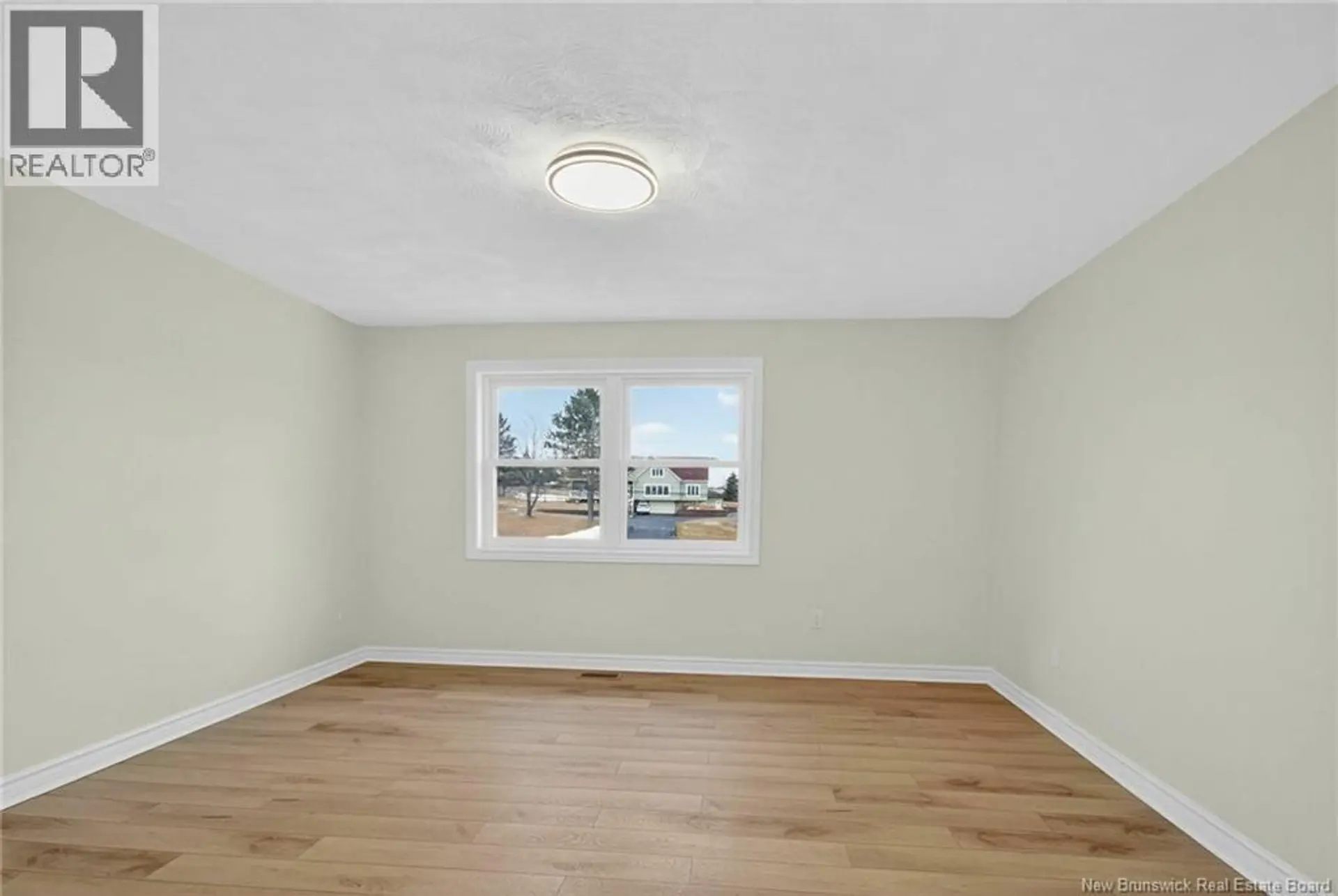 125 EVANGELINE STREET - Image 12