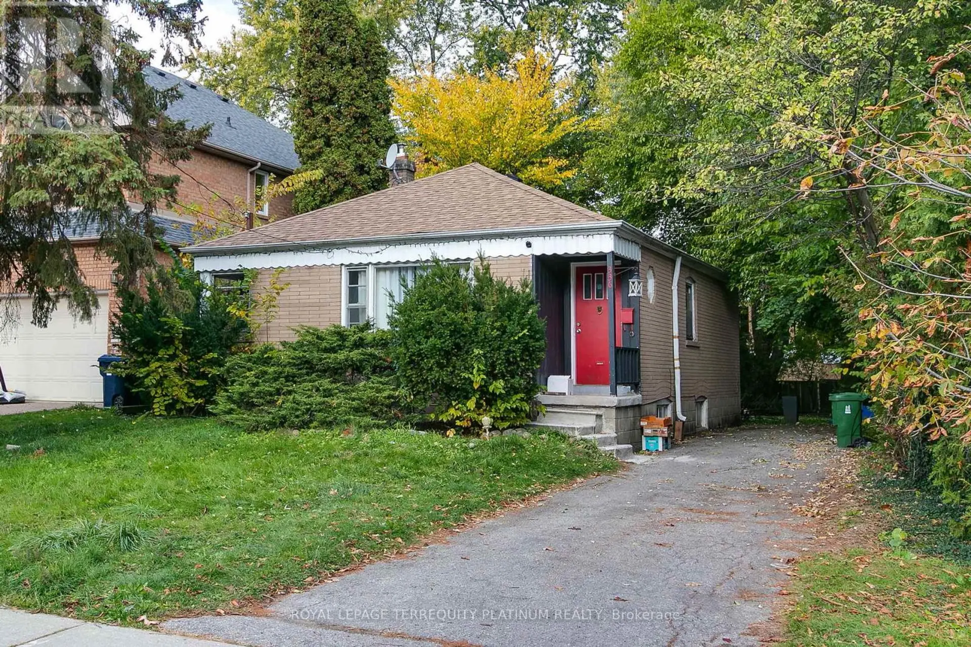336 HILLCREST AVENUE - Image 1