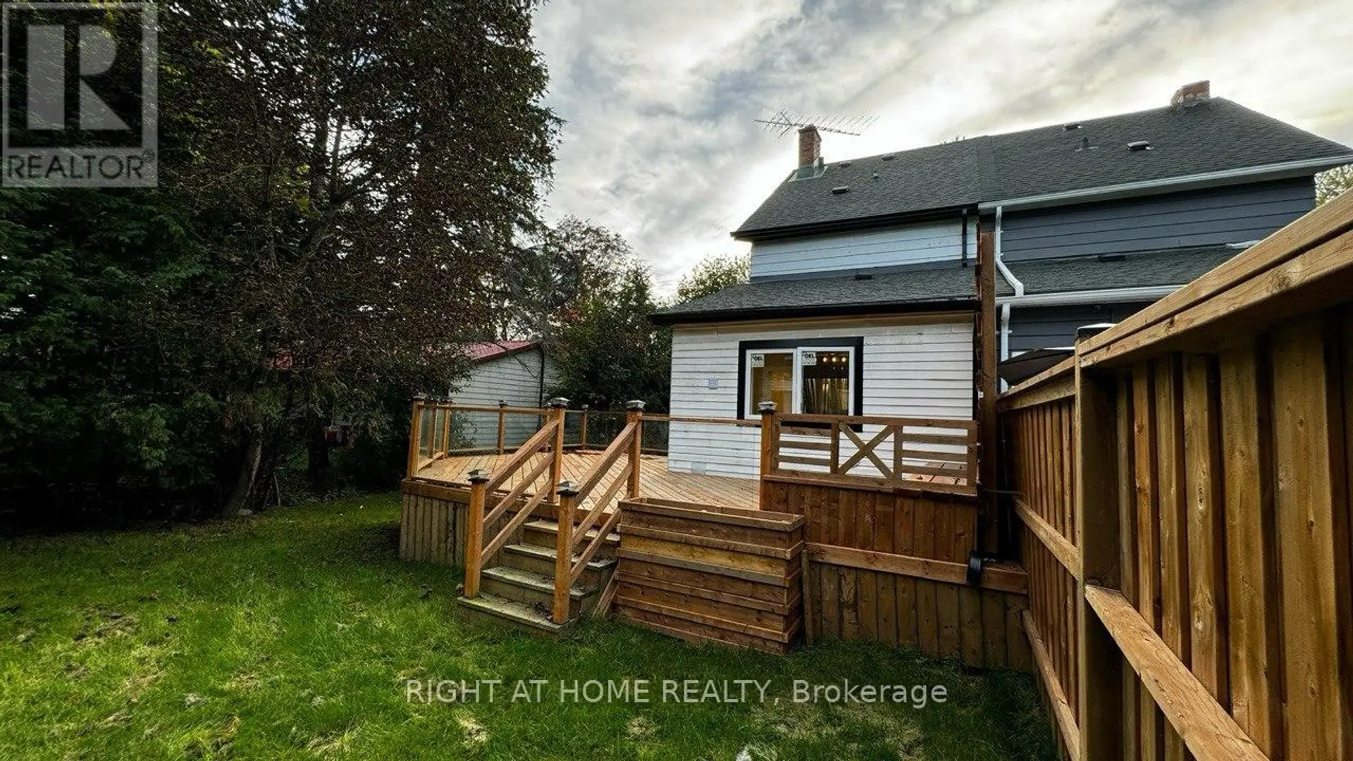 22 O'BRIEN STREET N - Image 13