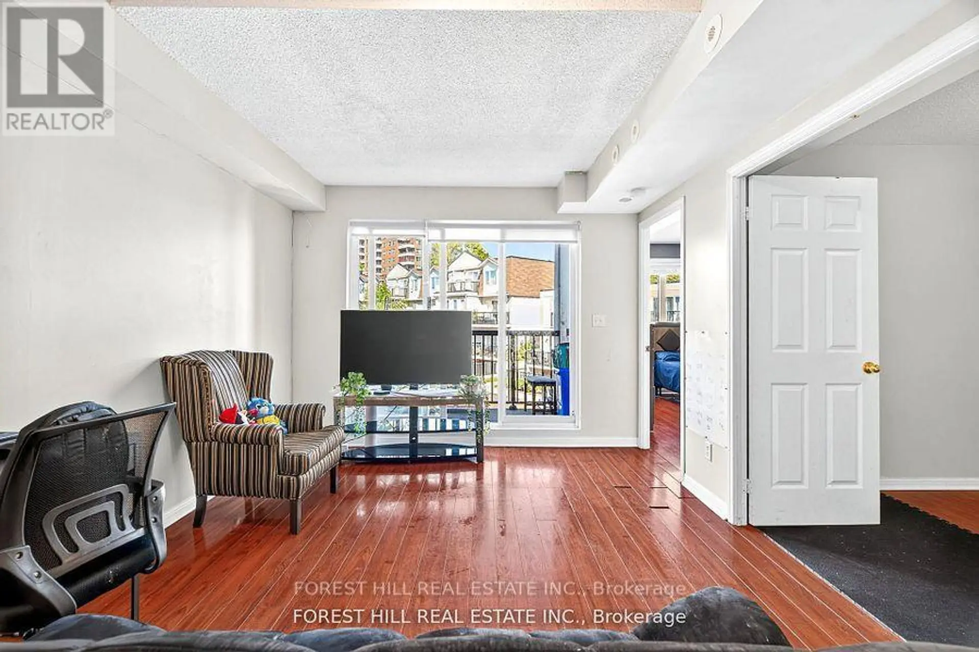 #2022 3035 FINCH AVE AVENUE W - Image 6