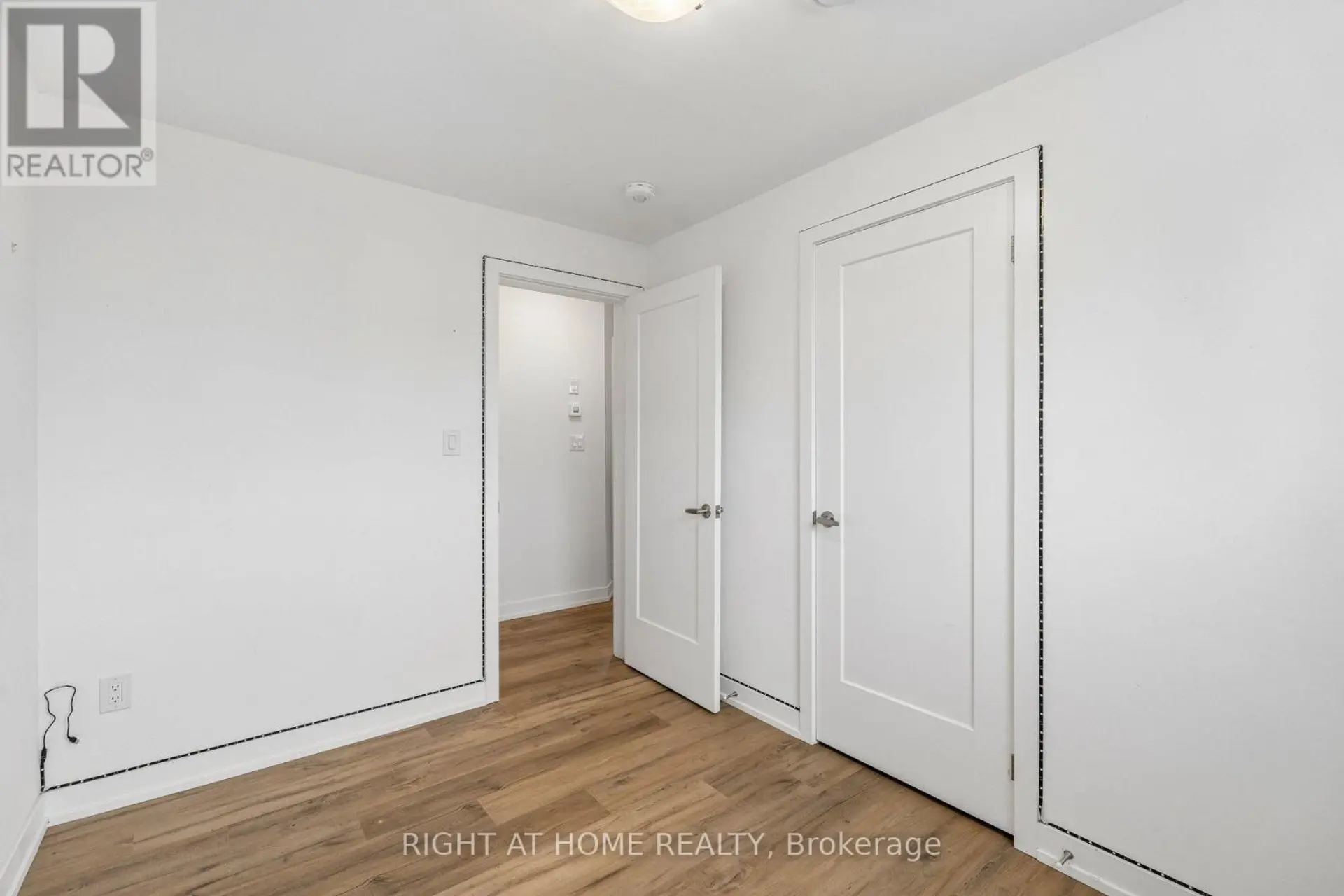 #212 4263 FOURTH AVENUE - Image 8