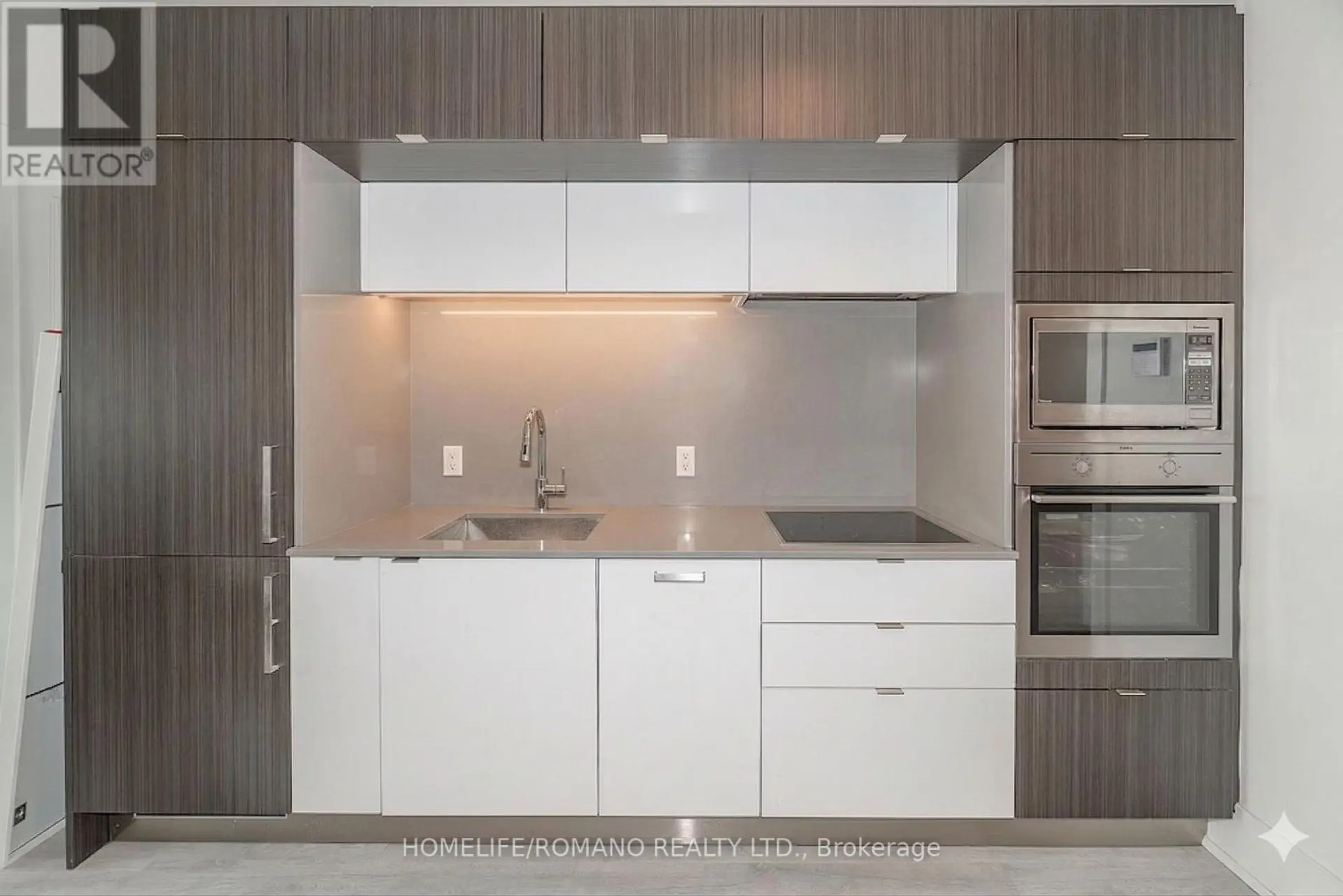 #823 1 EDGEWATER DRIVE - Image 8