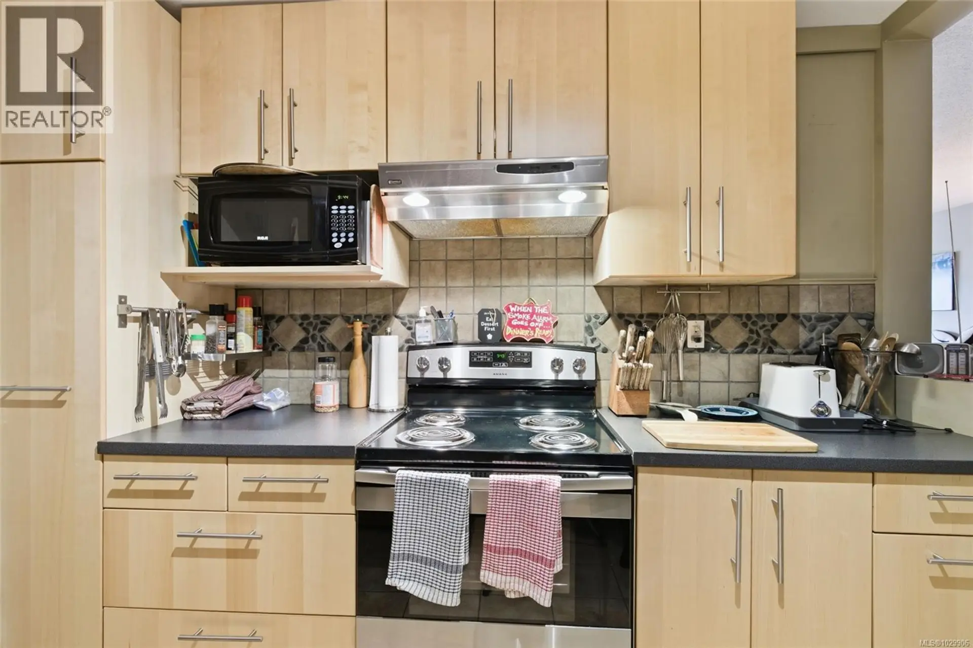 Property at #302 4728 UPLANDS DR, Nanaimo, BC