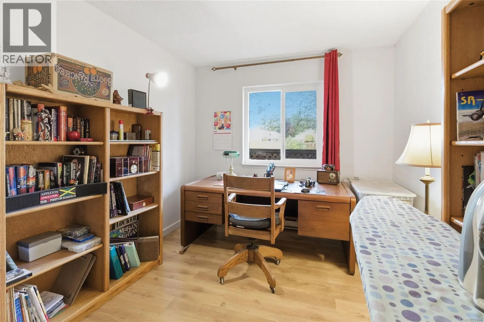 Property at #302 4728 UPLANDS DR, Nanaimo, BC